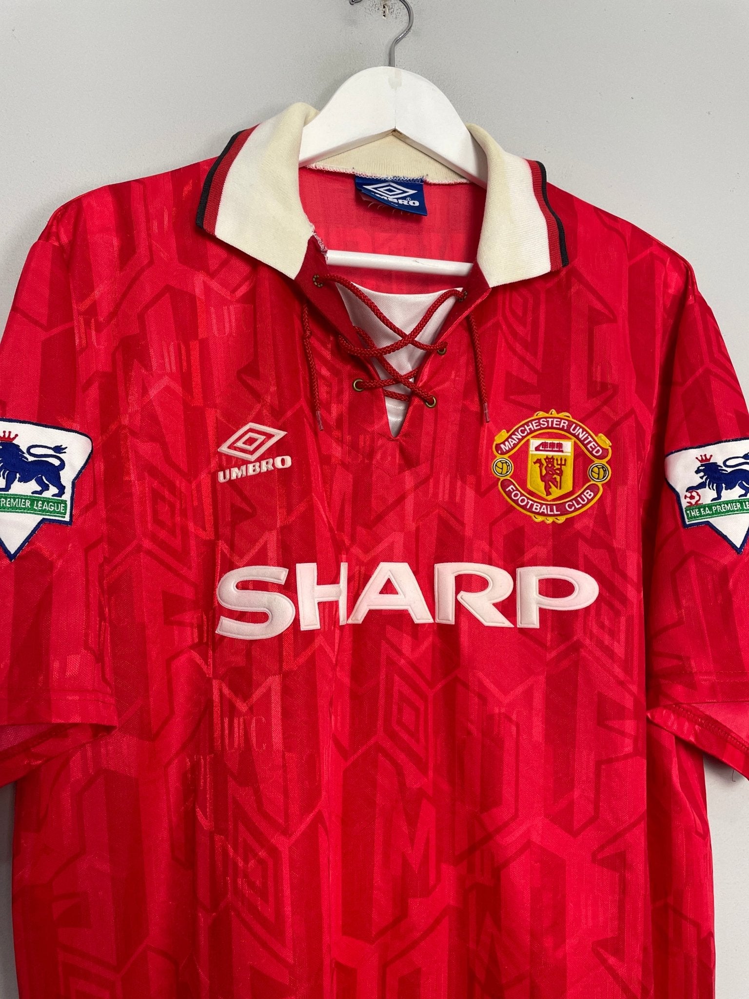 Shop 1992/94 MANCHESTER UNITED CANTONA #7 HOME SHIRT (XL) UMBRO, classic football shirts, vintage football shirts & retro soccer jerseys at Cult Kits