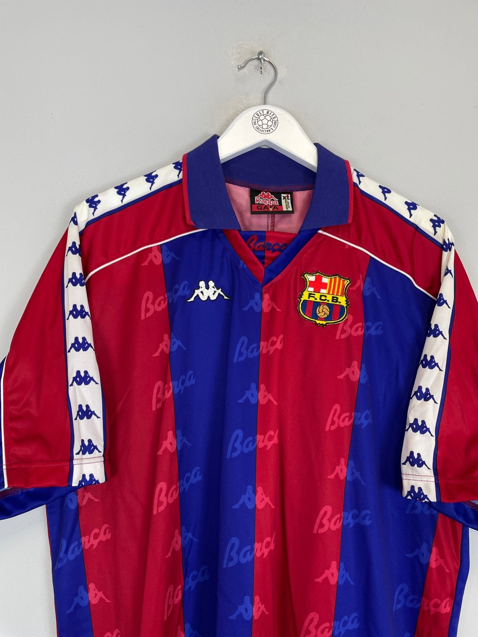Shop 1992/95 BARCELONA HOME SHIRT (XL) KAPPA, classic football shirts, vintage football shirts & retro soccer jerseys at Cult Kits