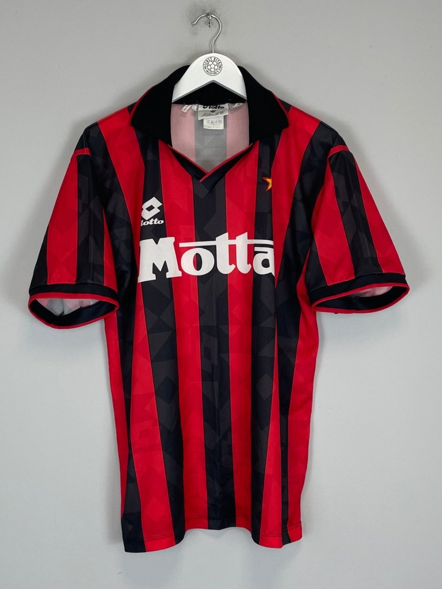 1993/94 AC MILAN 9 HOME SHIRT (L) LOTTO - Cult Kits - Large - Buy Vintage Football Shirts, Authentic Retro Football Shirts For Sale, Classic Football Shirts & Soccer Jersey