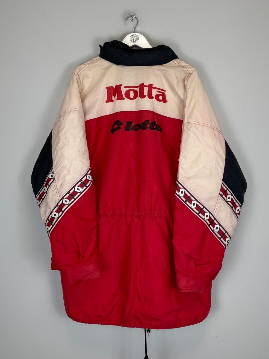1993/94 AC MILAN BENCH COAT (L) LOTTO - Cult Kits - Large - Buy Vintage Football Shirts, Authentic Retro Football Shirts For Sale, Classic Football Shirts & Soccer Jersey