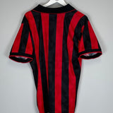 1993/94 AC MILAN HOME SHIRT (M) LOTTO - Cult Kits - Medium - Buy Vintage Football Shirts, Authentic Retro Football Shirts For Sale, Classic Football Shirts & Soccer Jersey