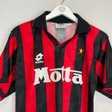 1993/94 AC MILAN HOME SHIRT (M) LOTTO - Cult Kits - Medium - Buy Vintage Football Shirts, Authentic Retro Football Shirts For Sale, Classic Football Shirts & Soccer Jersey