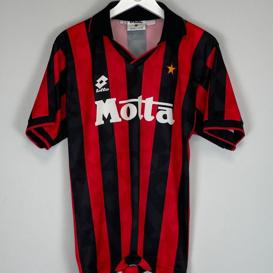 1993/94 AC MILAN HOME SHIRT (M) LOTTO - Cult Kits - Medium - Buy Vintage Football Shirts, Authentic Retro Football Shirts For Sale, Classic Football Shirts & Soccer Jersey
