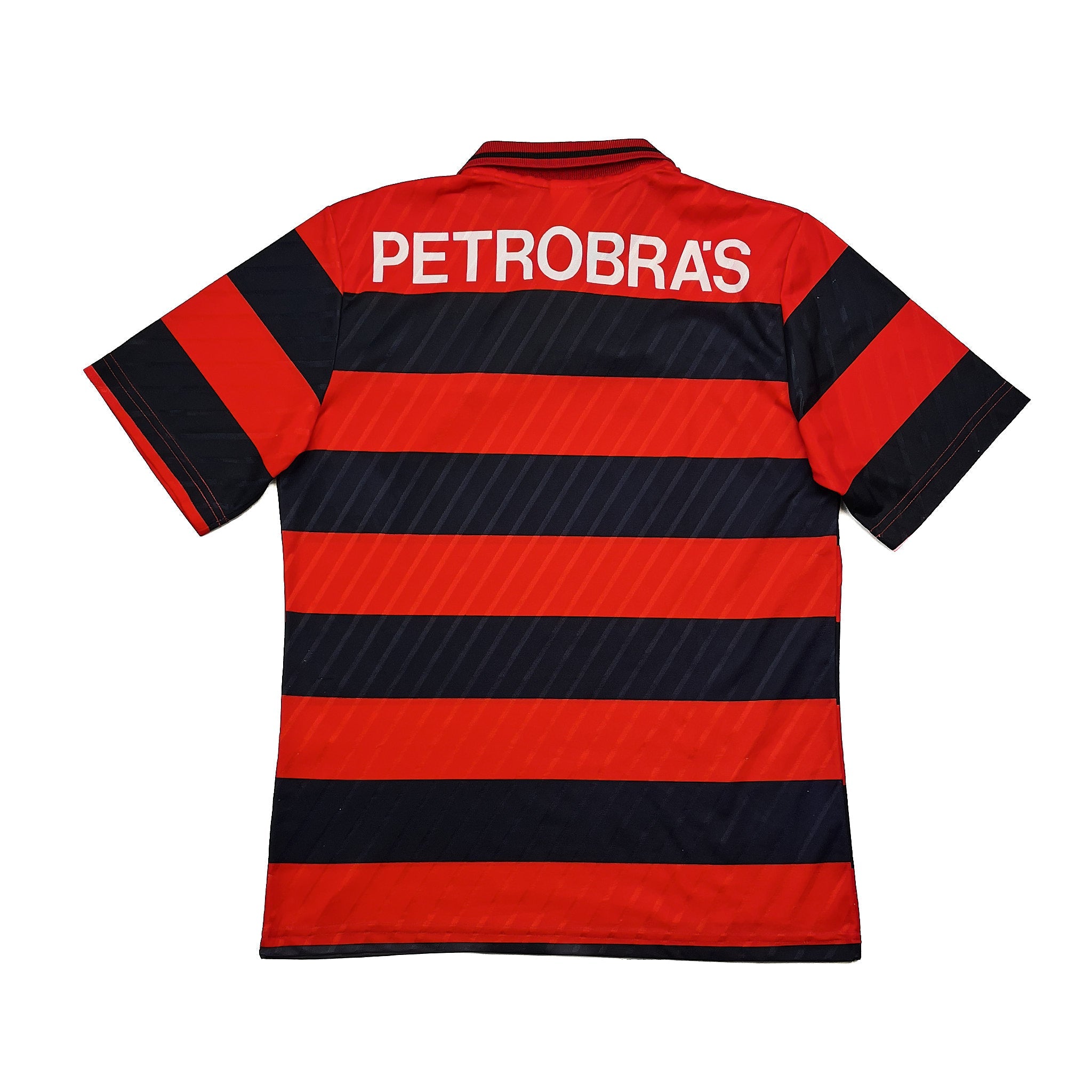 Buy 1993/94 Flamengo Home Shirt (M) Umbro ~ Free worldwide shipping available ~ Authentic Vintage Football Shirts from Cult Kits