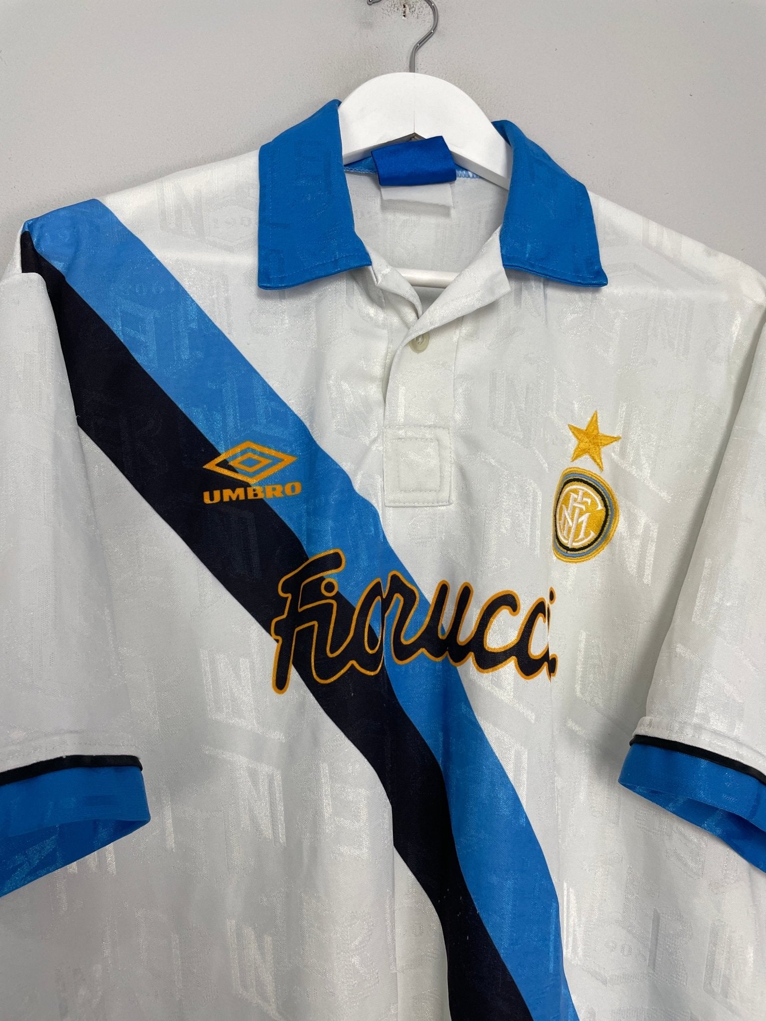 Shop 1993/94 INTER MILAN AWAY SHIRT (XXL) UMBRO, classic football shirts, vintage football shirts & retro soccer jerseys at Cult Kits