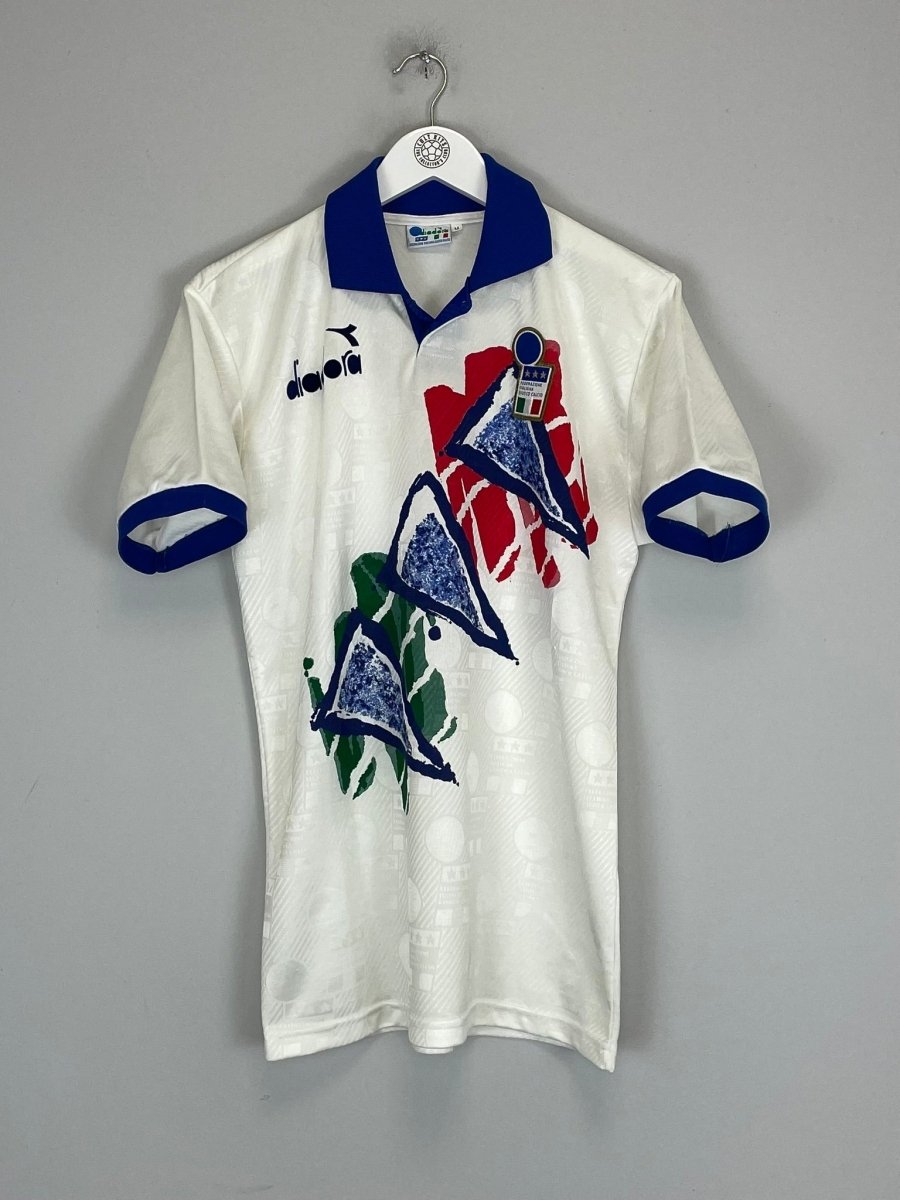 1993/94 ITALY TRAINING SHIRT (M) DIADORA - Cult Kits - Medium - Buy Vintage Football Shirts, Authentic Retro Football Shirts For Sale, Classic Football Shirts & Soccer Jersey