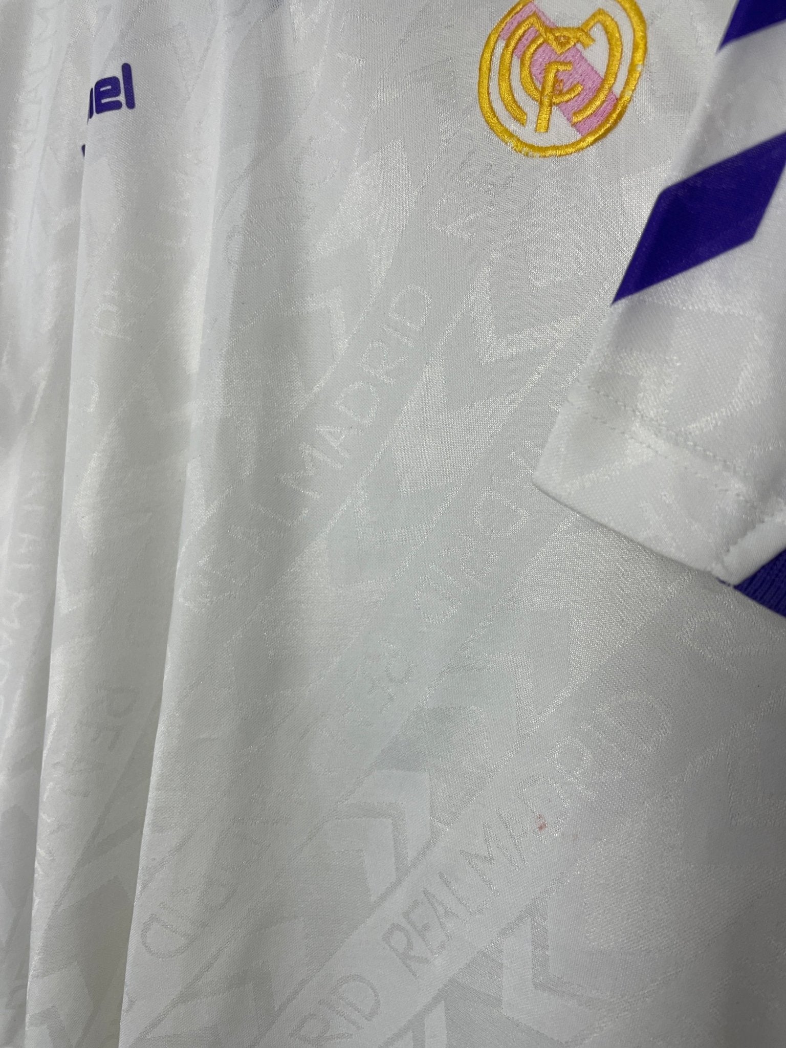 Shop 1993/94 REAL MADRID HOME SHIRT (XL) HUMMEL, classic football shirts, vintage football shirts & retro soccer jerseys at Cult Kits