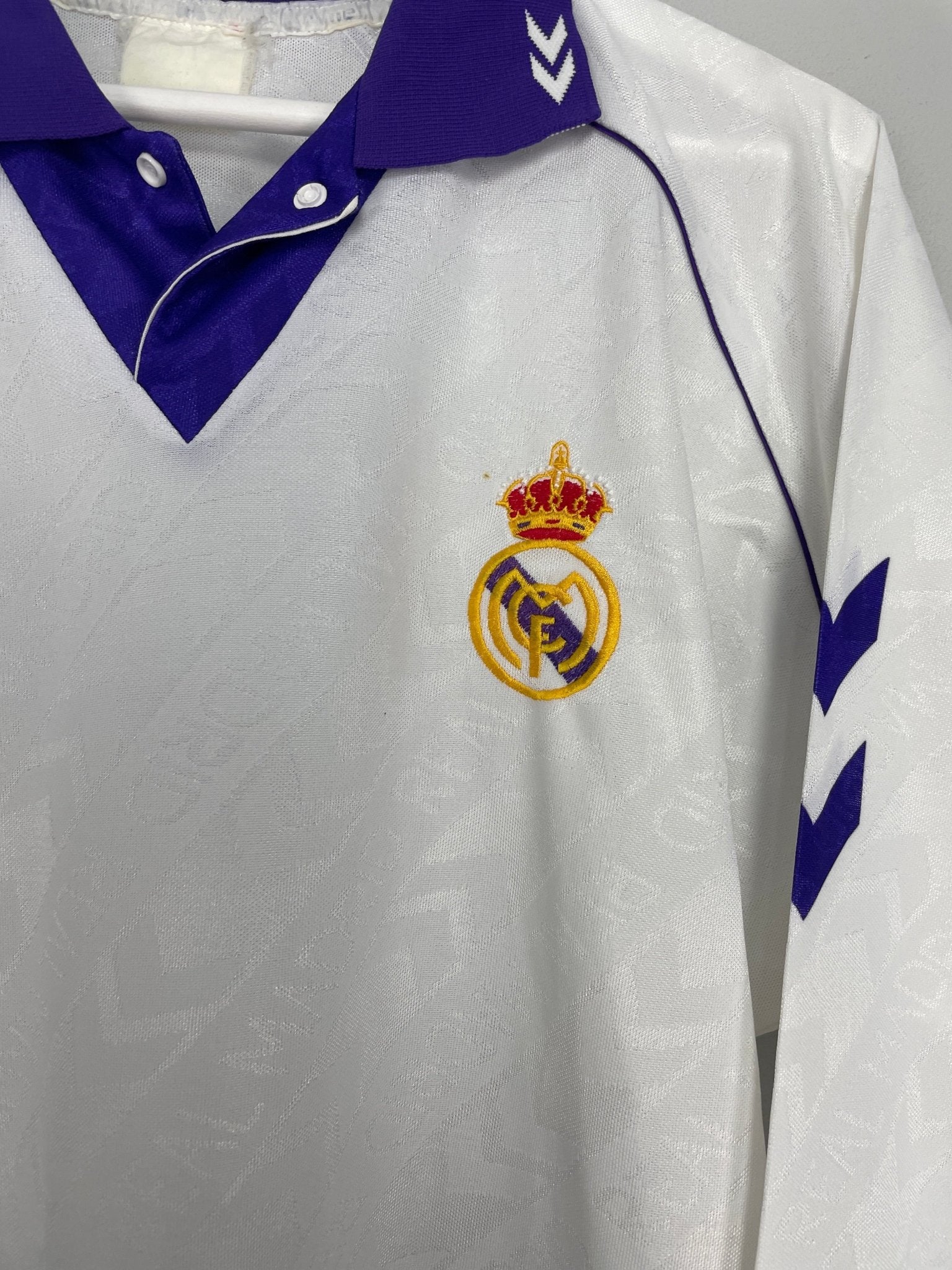 Shop 1993/94 REAL MADRID L/S HOME SHIRT (L) HUMMEL, classic football shirts, vintage football shirts & retro soccer jerseys at Cult Kits