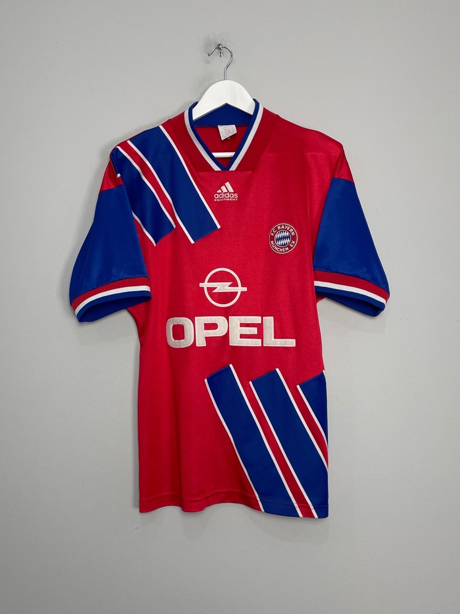 Shop 1993/95 BAYERN MUNICH HOME SHIRT (M) ADIDAS, classic football shirts, vintage football shirts & retro soccer jerseys at Cult Kits