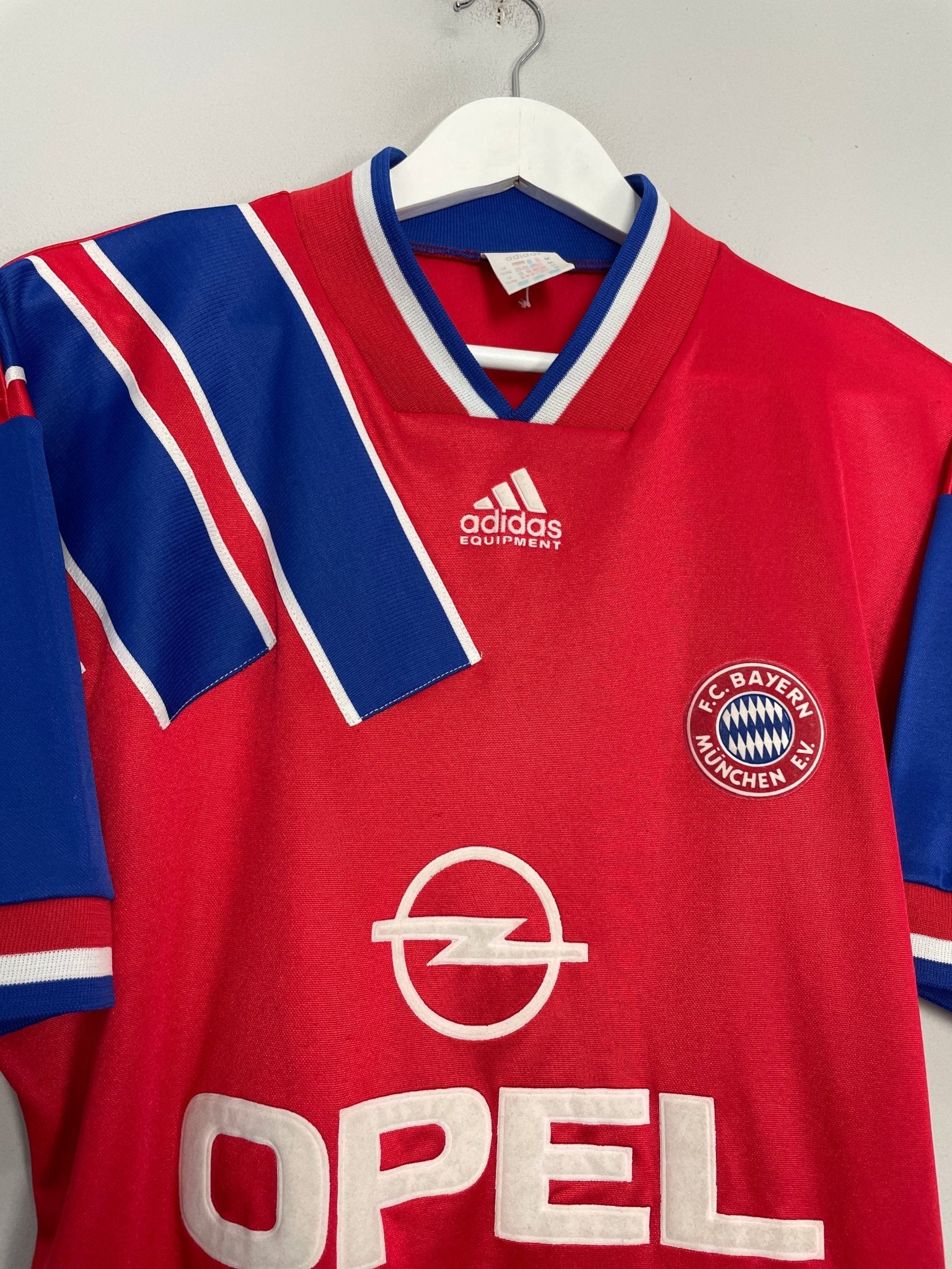 Shop 1993/95 BAYERN MUNICH HOME SHIRT (M) ADIDAS, classic football shirts, vintage football shirts & retro soccer jerseys at Cult Kits
