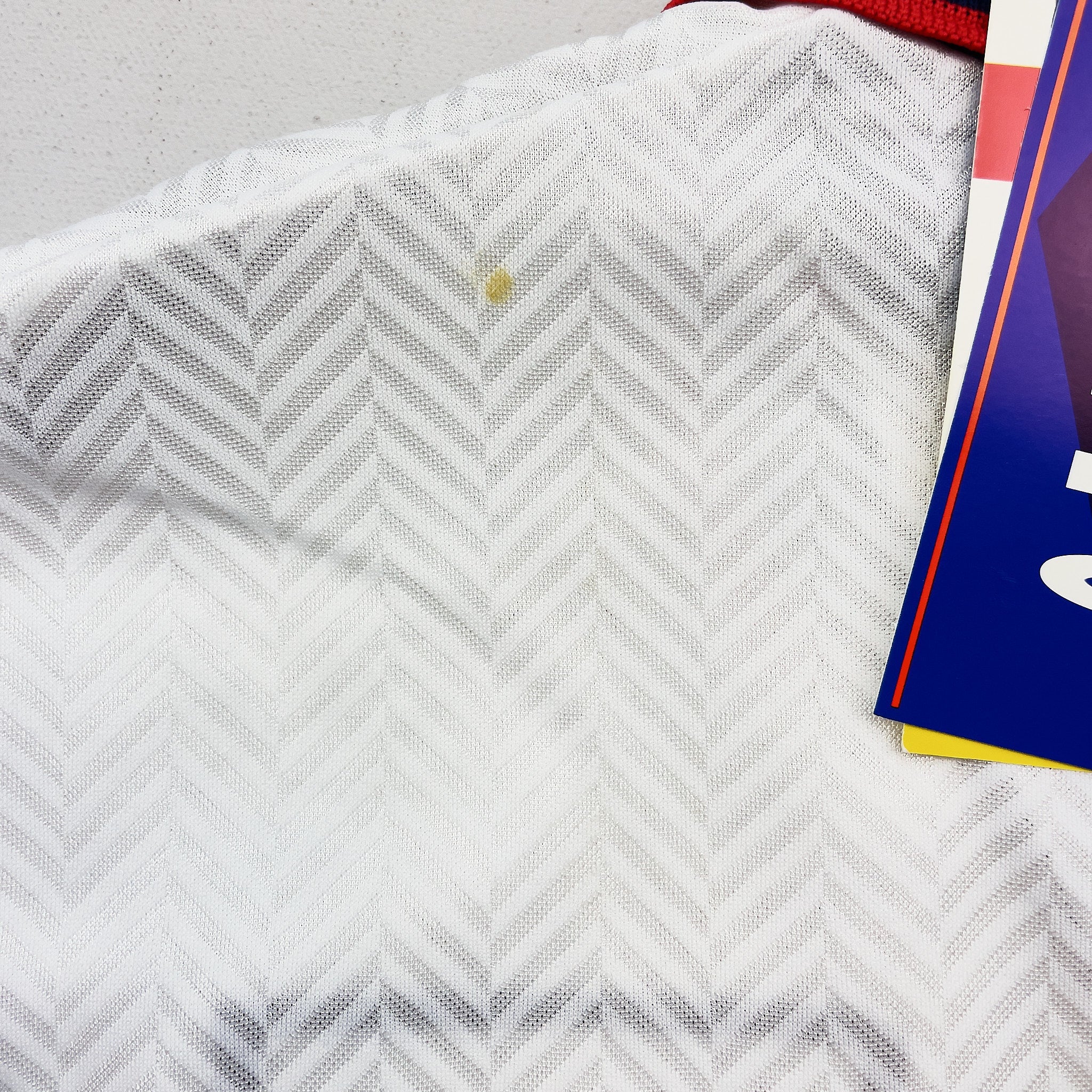 Buy 1993/95 England *BNWT* Home Shirt (XL) Umbro ~ Free worldwide shipping ~ Authentic Vintage Football Shirts from Cult Kits