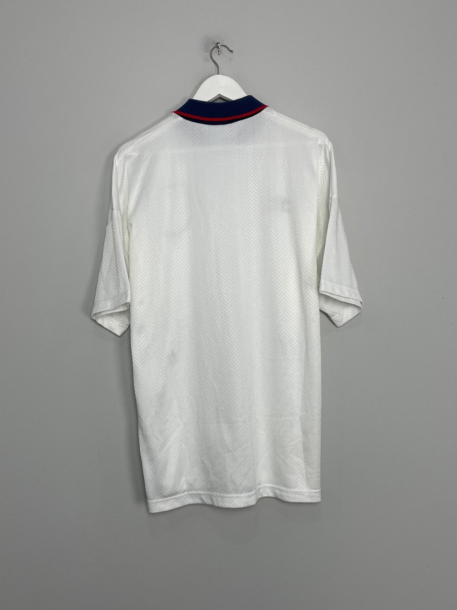Shop 1993/95 ENGLAND HOME SHIRT (XL) UMBRO, classic football shirts, vintage football shirts & retro soccer jerseys at Cult Kits