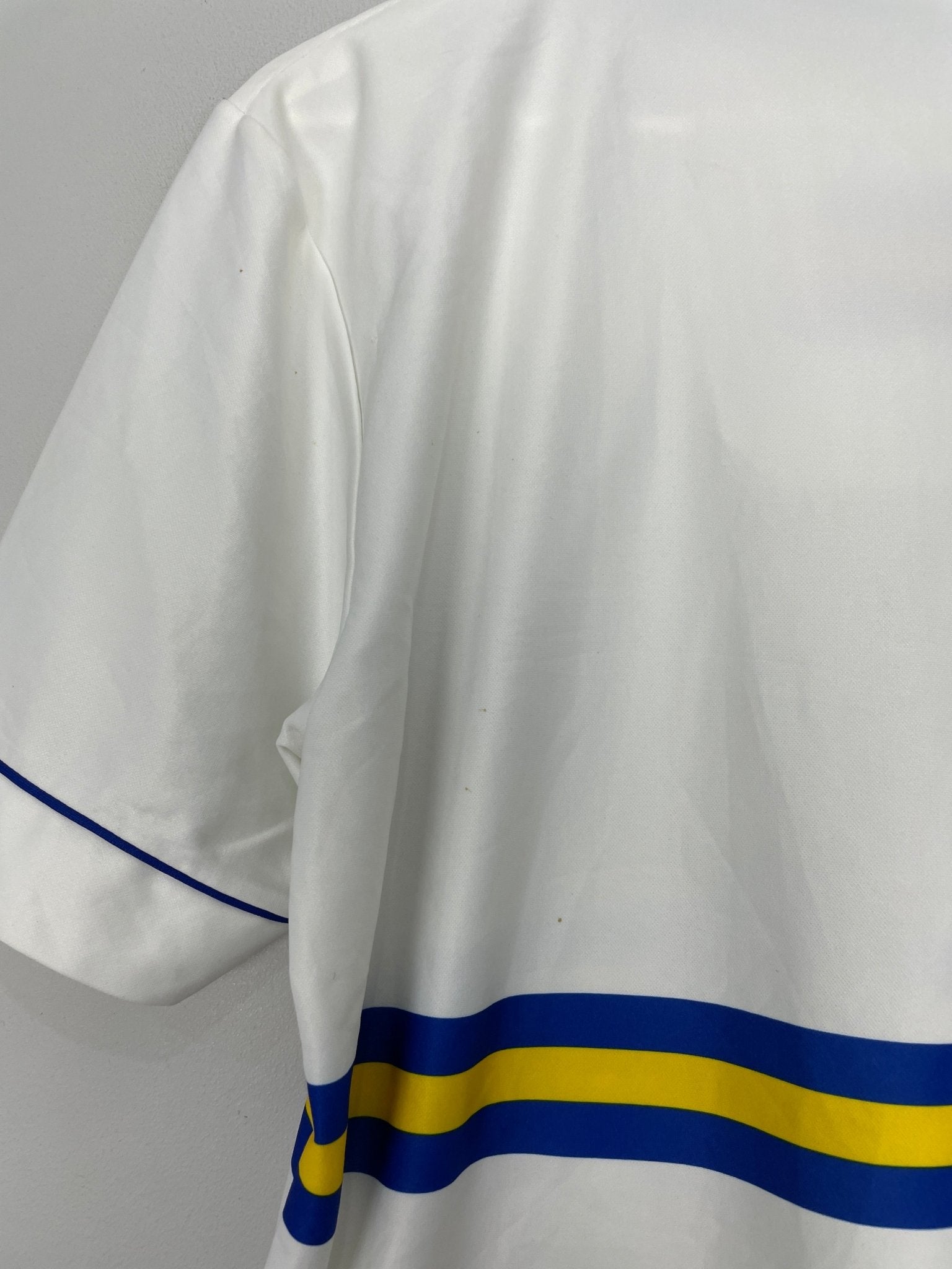 Shop 1993/95 LEEDS UNITED HOME SHIRT (M) ASICS, classic football shirts, vintage football shirts & retro soccer jerseys at Cult Kits