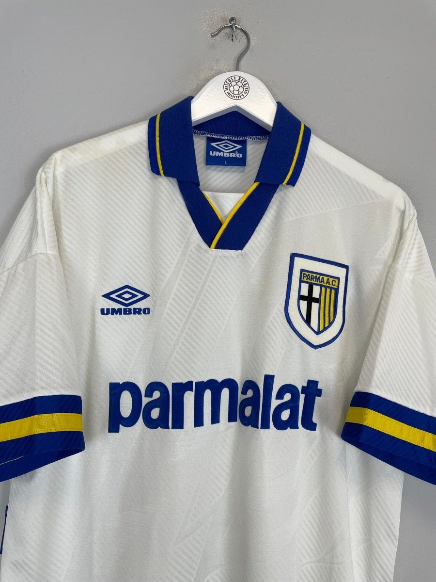1993/95 PARMA *MINT* HOME SHIRT (L) UMBRO - Cult Kits - Large - Buy Vintage Football Shirts, Authentic Retro Football Shirts For Sale, Classic Football Shirts & Soccer Jersey