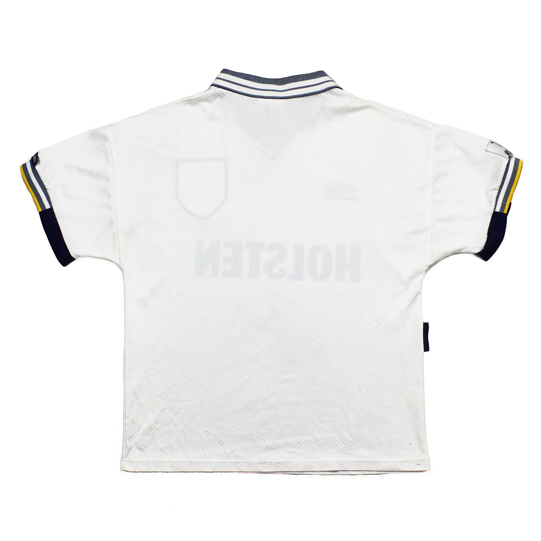 Buy 1993/95 Tottenham Home Shirt (M) Umbro ~ Free worldwide shipping ~ Authentic Vintage Football Shirts from Cult Kits