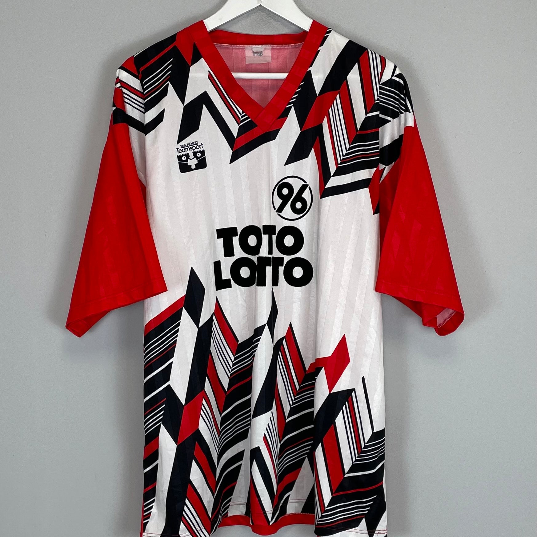 Shop 1993/94 HANNOVER 96 HOME SHIRT (XL) TEAMSPORT, classic football shirts, vintage football shirts & retro soccer jerseys at Cult Kits
