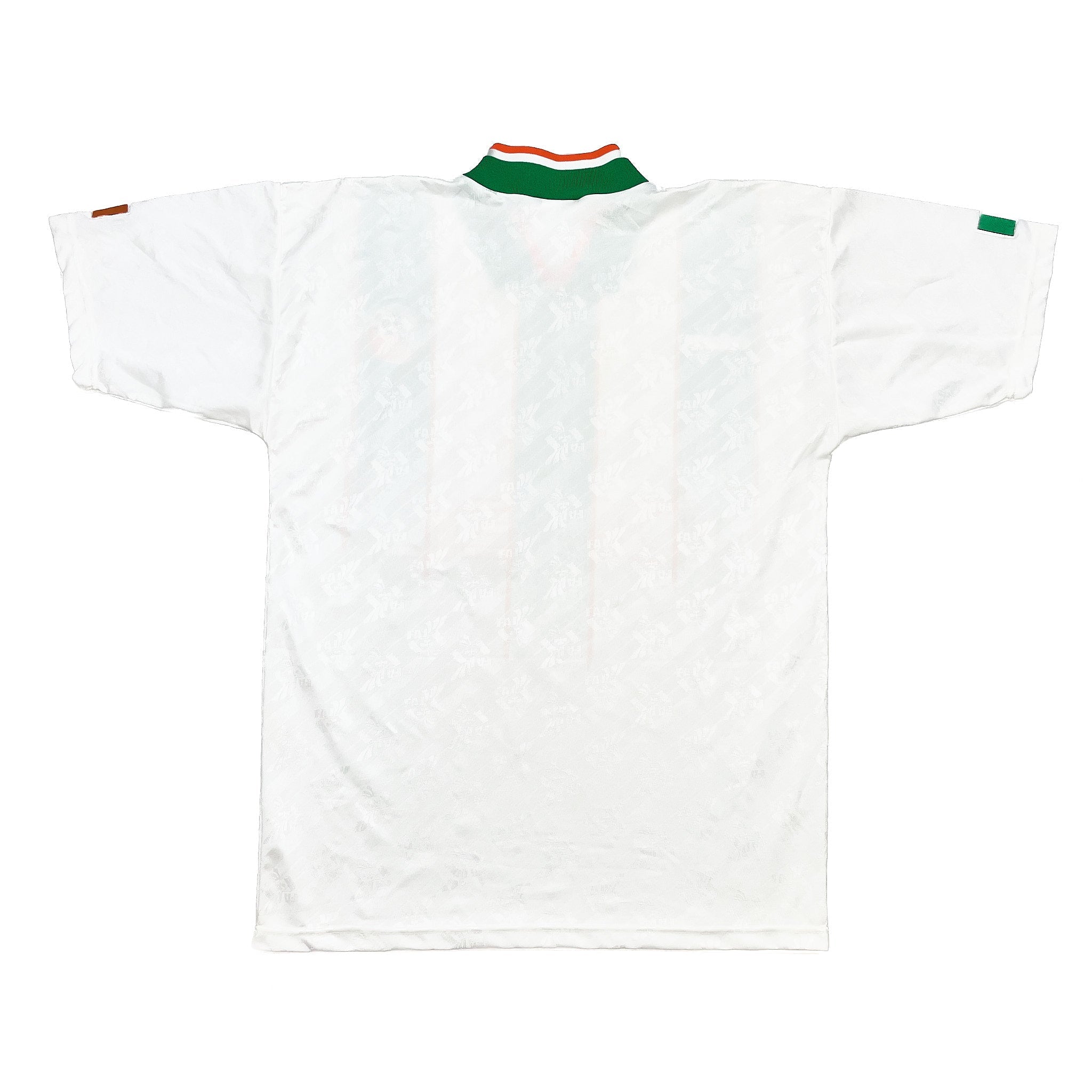 Buy 1994 Ireland Away Shirt (M) Adidas ~ Free worldwide shipping ~ Authentic Vintage Football Shirts from Cult Kits