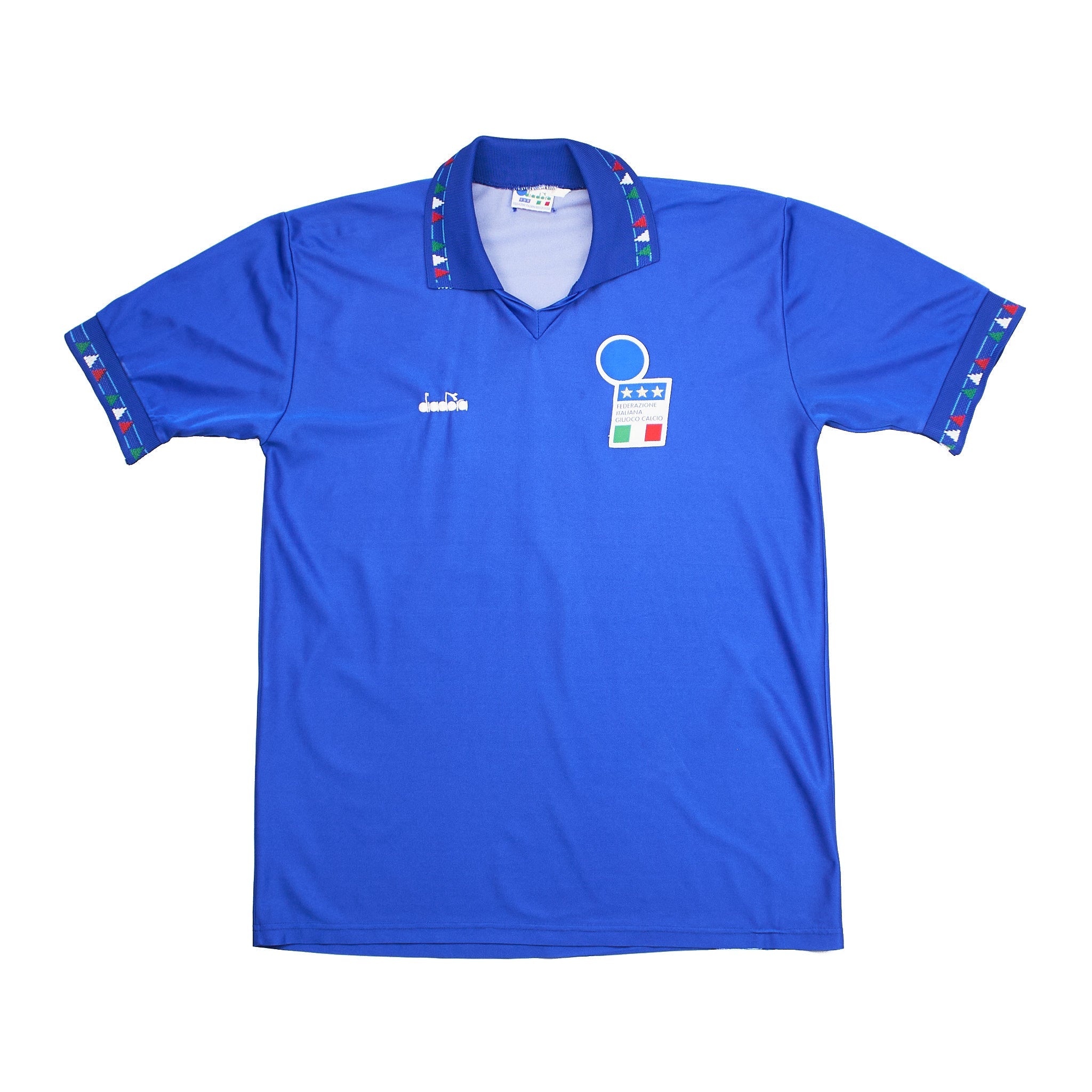 Buy 1994 Italy Baggio 15 Home Shirt (M) Diadora ~ Free worldwide shipping ~ Authentic Vintage Football Shirts from Cult Kits