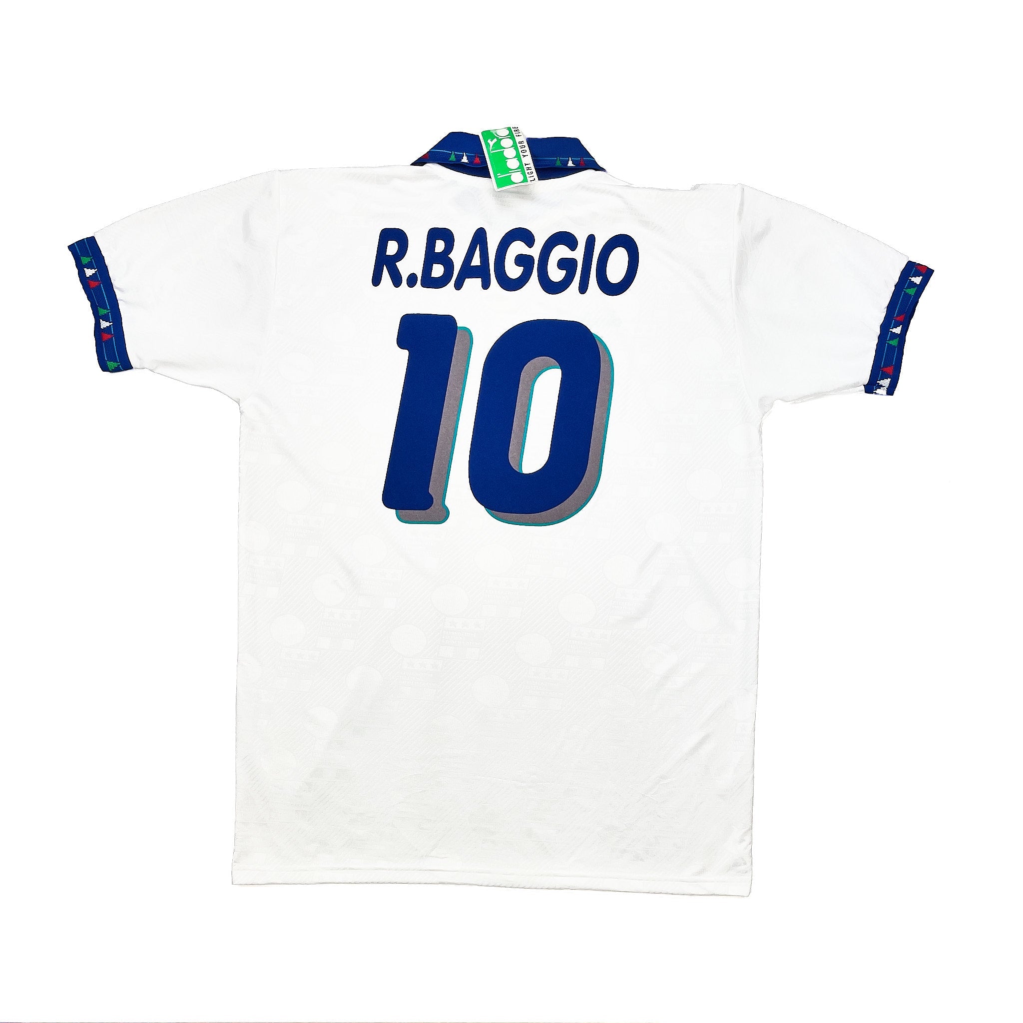 Buy 1994 Italy R.Baggio 10 *BNWT* Away Shirt (XL) Diadora ~ Free worldwide shipping ~ Authentic Vintage Football Shirts from Cult Kits