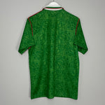Shop 1994 MEXICO HOME SHIRT (M) UMBRO, classic football shirts, vintage football shirts & retro soccer jerseys at Cult Kits