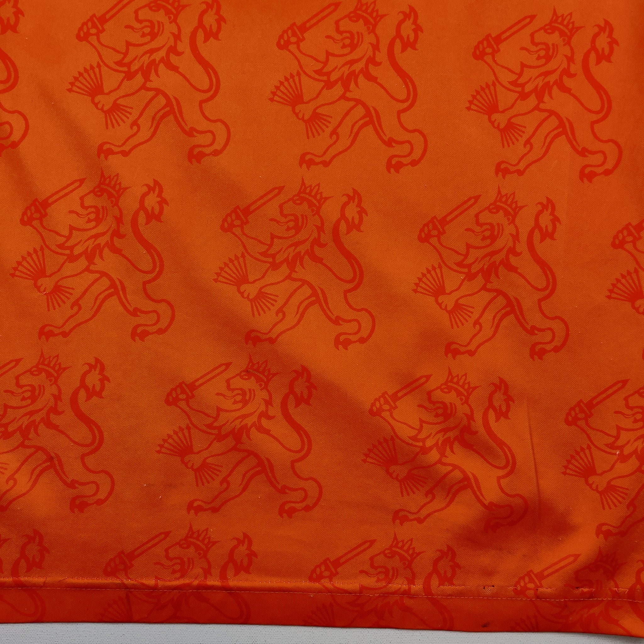Buy 1994 Netherlands Bergkamp 10 Home Shirt (L) Lotto ~ Free worldwide shipping ~ Authentic Vintage Football Shirts from Cult Kits