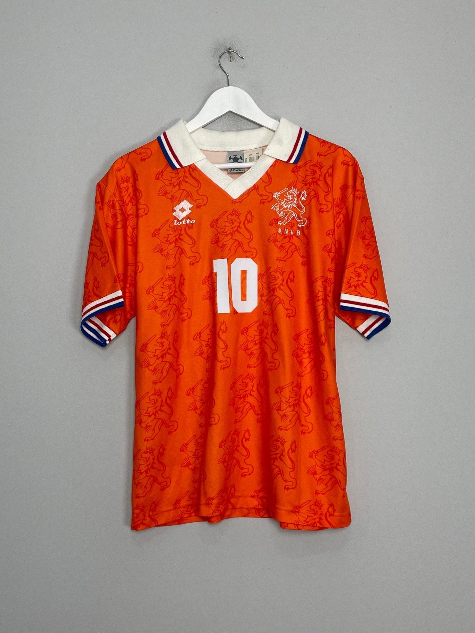 Shop 1994 NETHERLANDS BERGKAMP #10 HOME SHIRT (L) LOTTO, classic football shirts, vintage football shirts & retro soccer jerseys at Cult Kits
