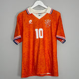 Shop 1994 NETHERLANDS BERGKAMP #10 HOME SHIRT (L) LOTTO, classic football shirts, vintage football shirts & retro soccer jerseys at Cult Kits