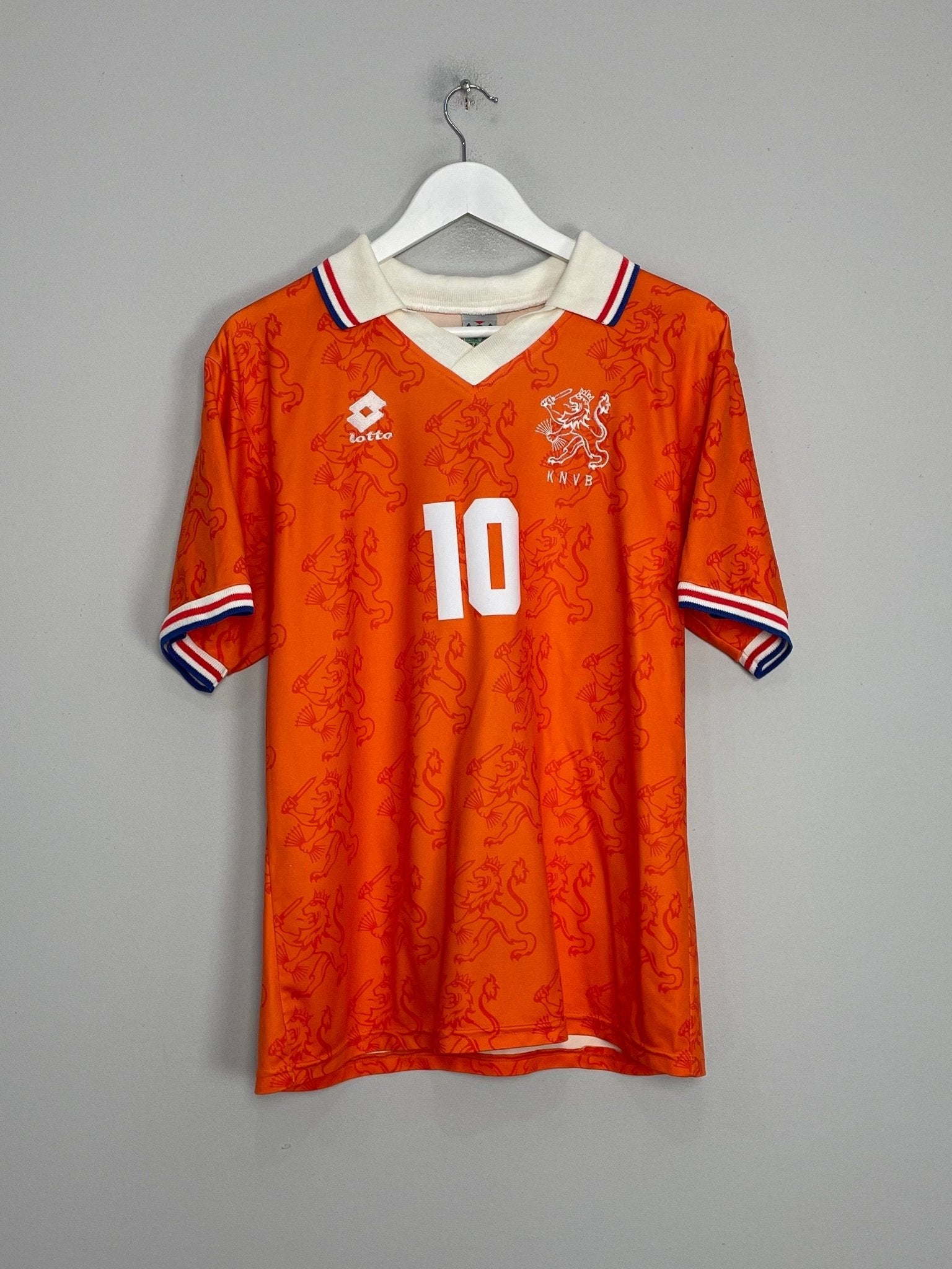 Shop 1994 NETHERLANDS BERGKAMP #10 HOME SHIRT (L) LOTTO, classic football shirts, vintage football shirts & retro soccer jerseys at Cult Kits