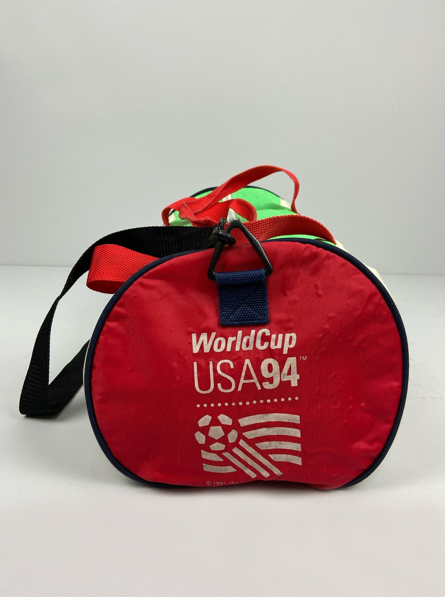 Shop 1994 USA WORLD CUP DUFFLE BAG, classic football shirts, vintage football shirts & retro soccer jerseys at Cult Kits