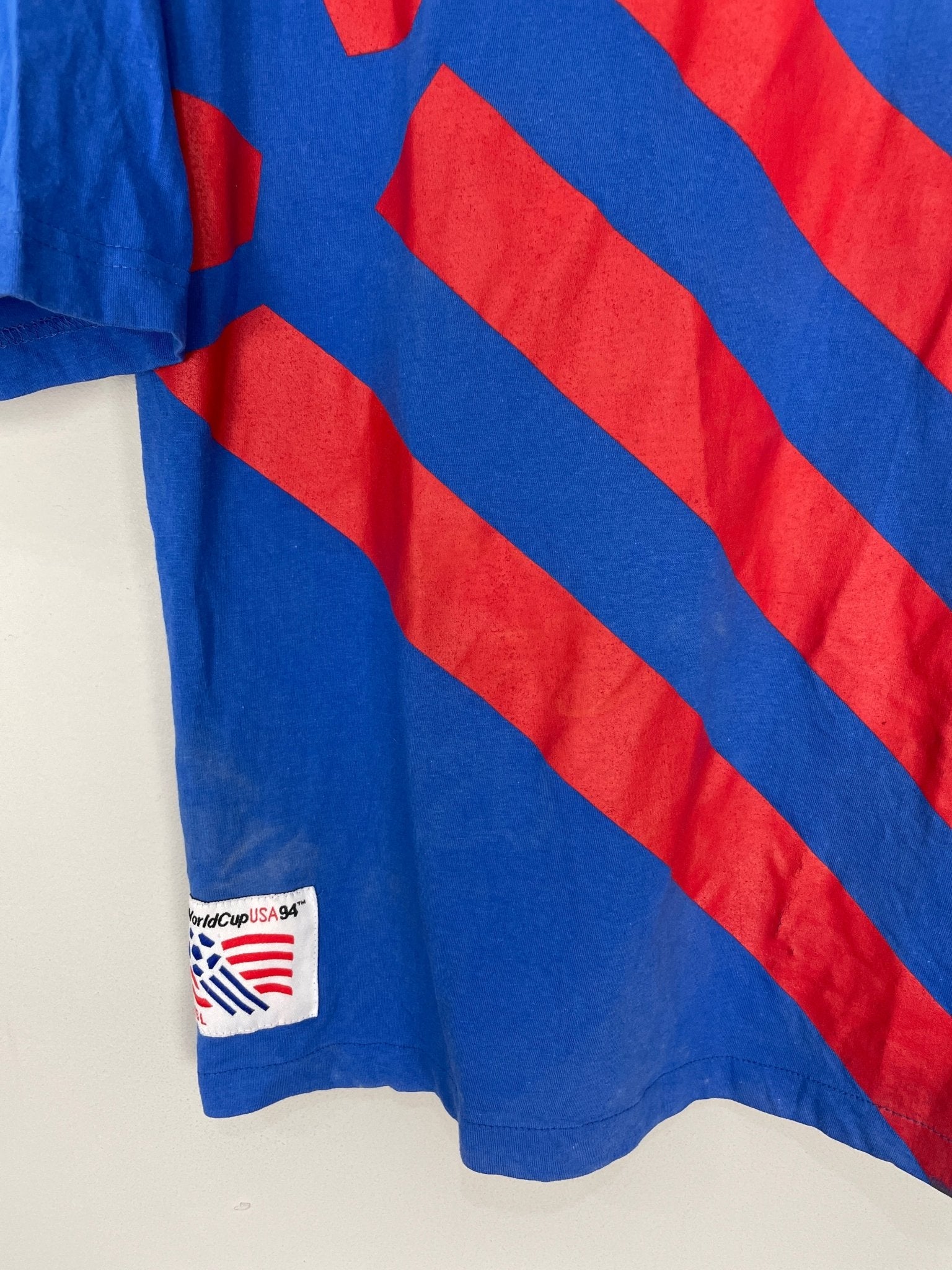 Shop 1994 USA WORLD CUP T-SHIRT (M) OM, classic football shirts, vintage football shirts & retro soccer jerseys at Cult Kits