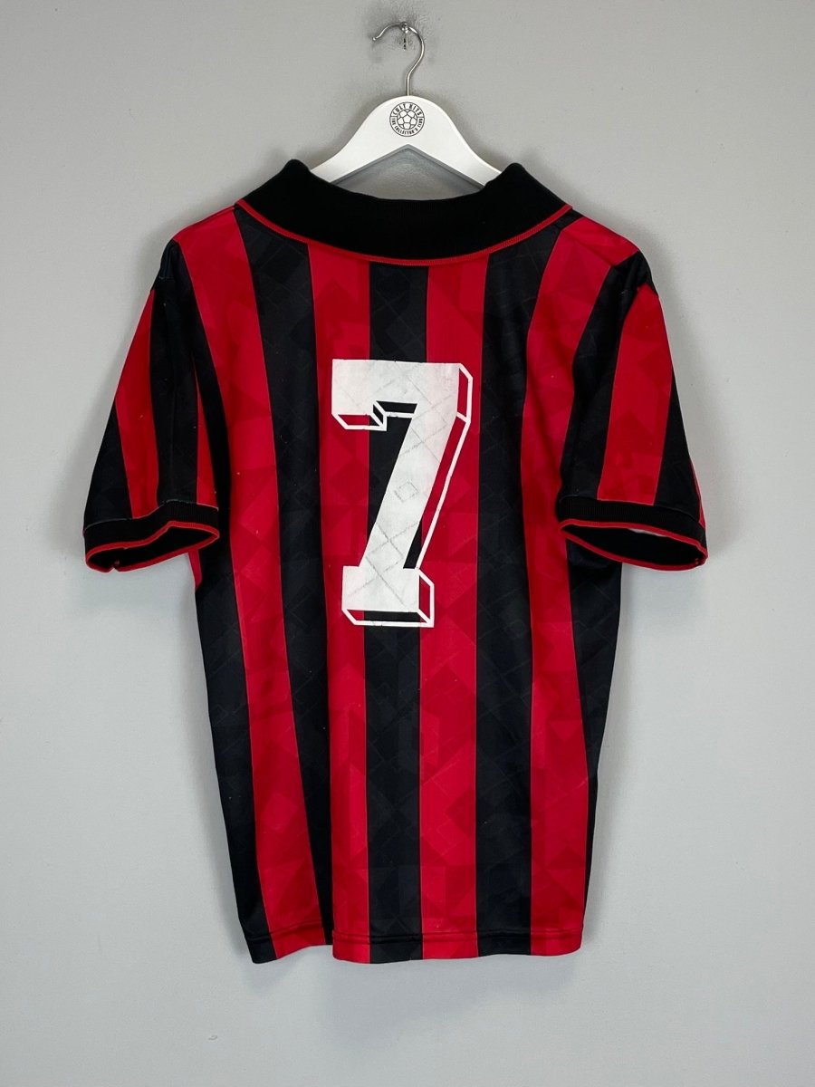 1994/95 AC MILAN 7 HOME SHIRT (M) LOTTO - Cult Kits - Medium - Buy Vintage Football Shirts, Authentic Retro Football Shirts For Sale, Classic Football Shirts & Soccer Jersey