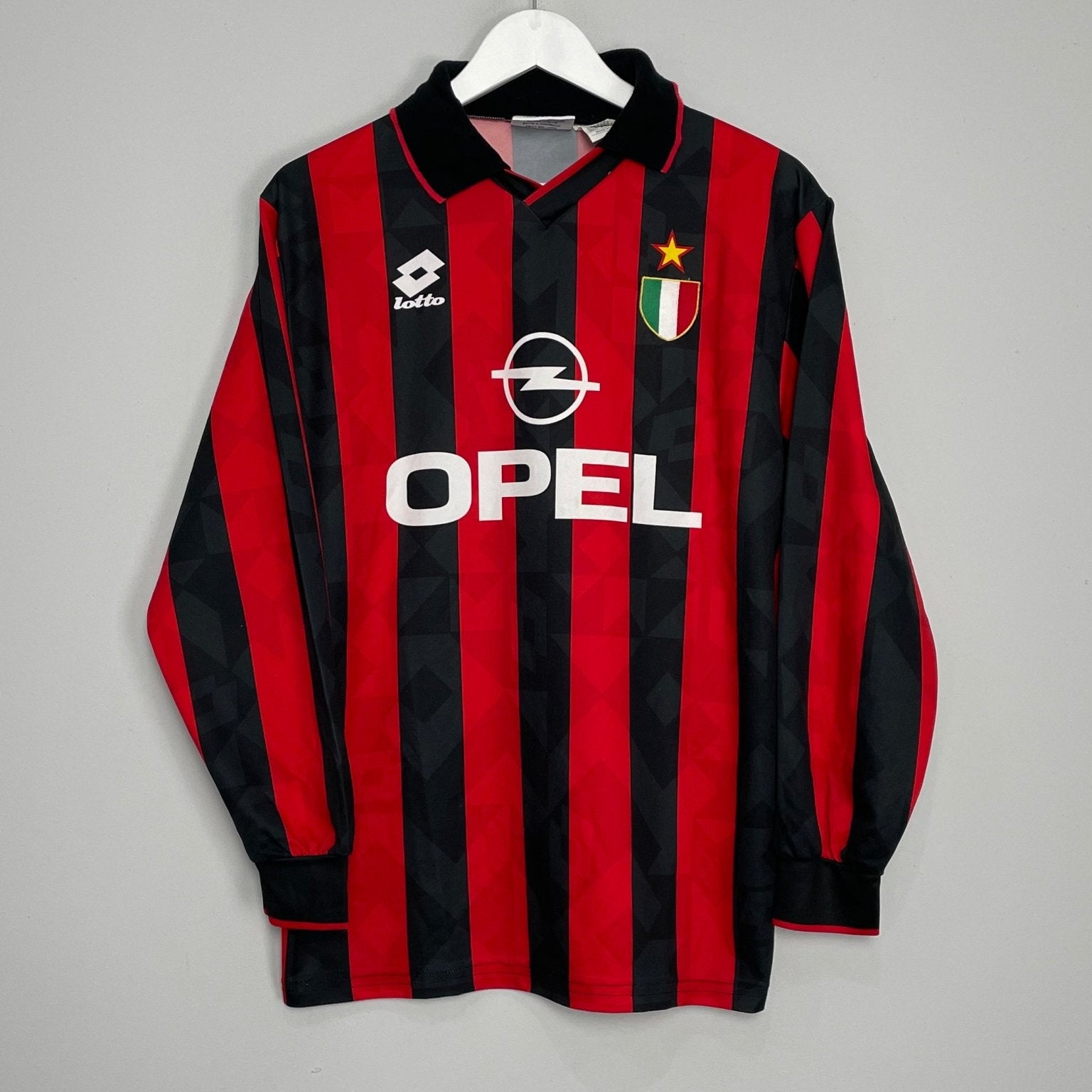 Shop 1994/95 AC MILAN L/S HOME SHIRT (M) LOTTO, classic football shirts, vintage football shirts & retro soccer jerseys at Cult Kits