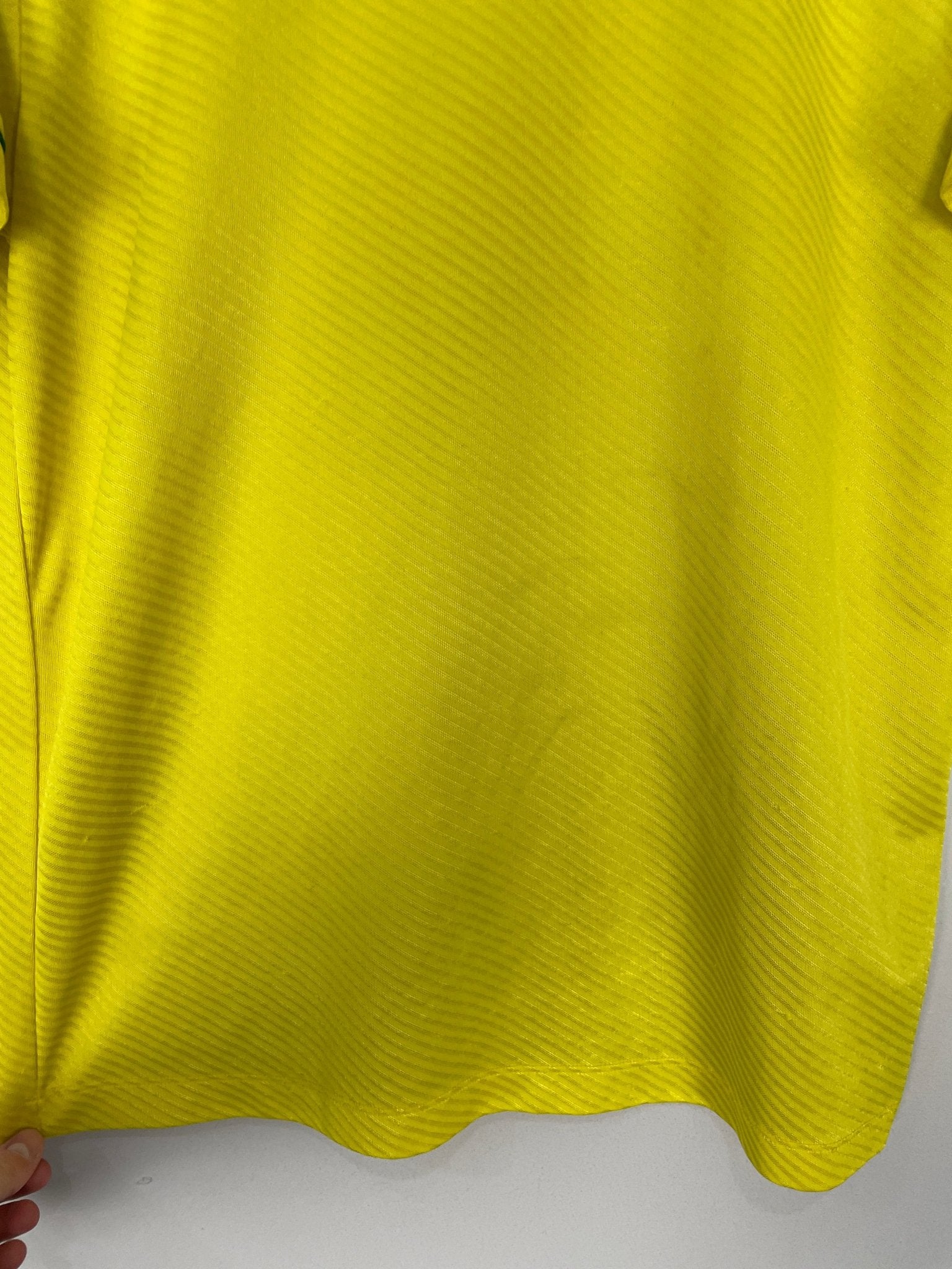 Shop 1994/95 BRAZIL HOME SHIRT (L) UMBRO, classic football shirts, vintage football shirts & retro soccer jerseys at Cult Kits