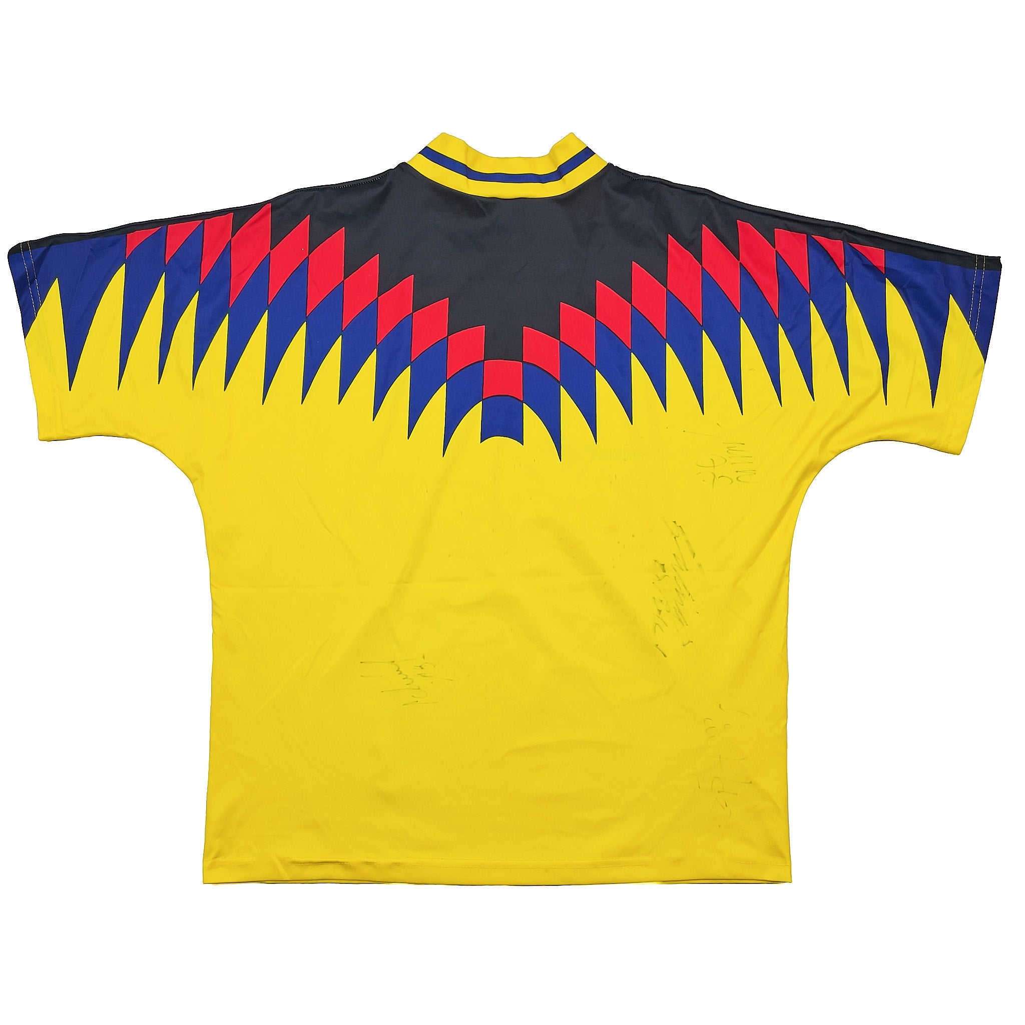 Buy 1994/95 Club America *Signed* Home Shirt (L) Adidas ~ Free worldwide shipping available ~ Authentic Vintage Football Shirts from Cult Kits