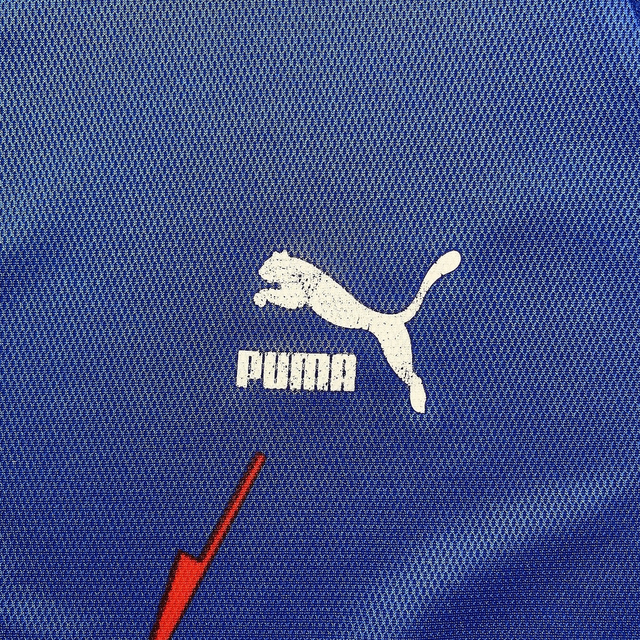 Buy 1994/95 Japan Kazu 11 Home Shirt (M) Puma ~ Free worldwide shipping ~ Authentic Vintage Football Shirts from Cult Kits