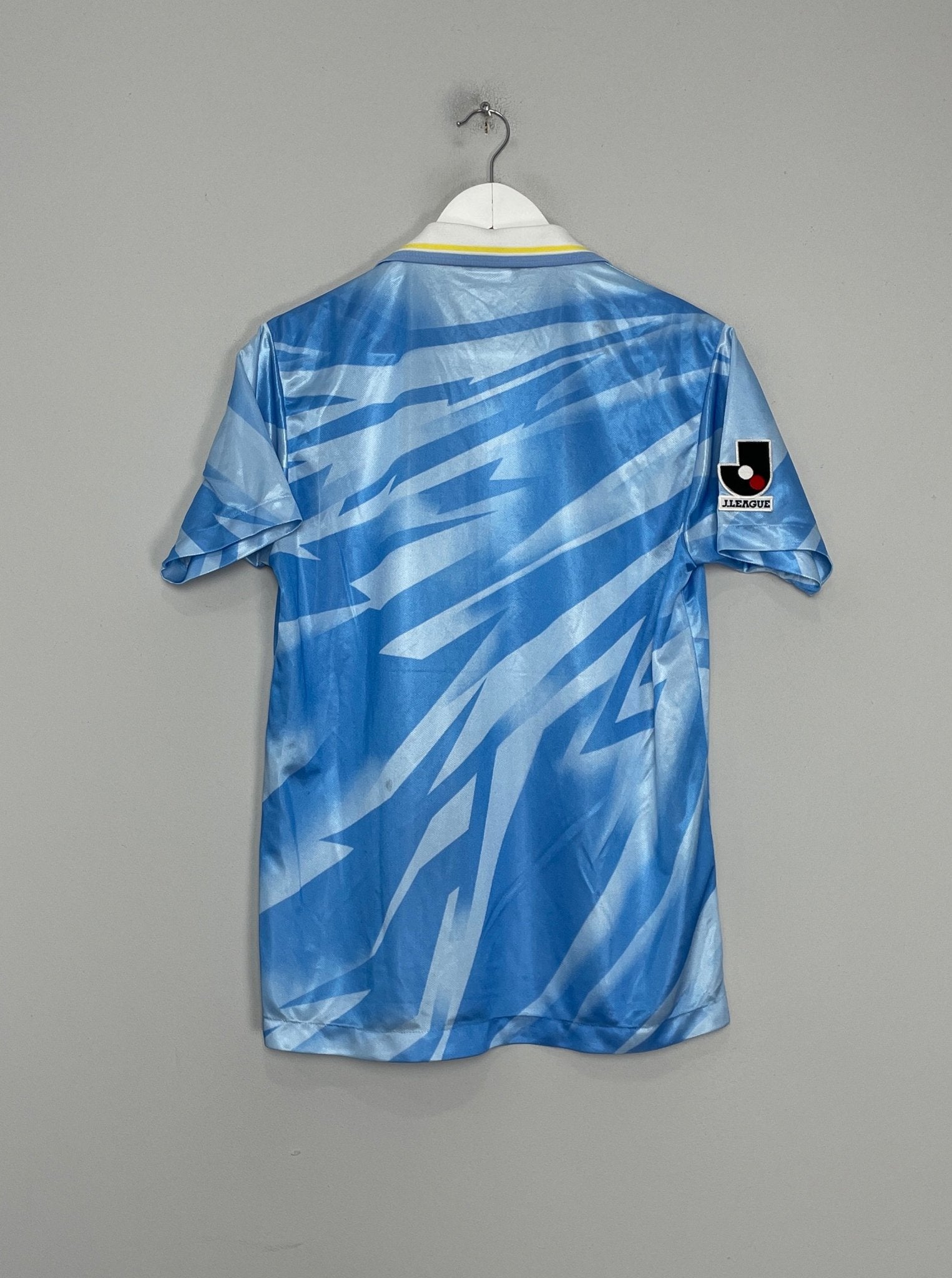 Shop 1994/95 JUBILO IWATA HOME SHIRT (M) MIZUNO, classic football shirts, vintage football shirts & retro soccer jerseys at Cult Kits