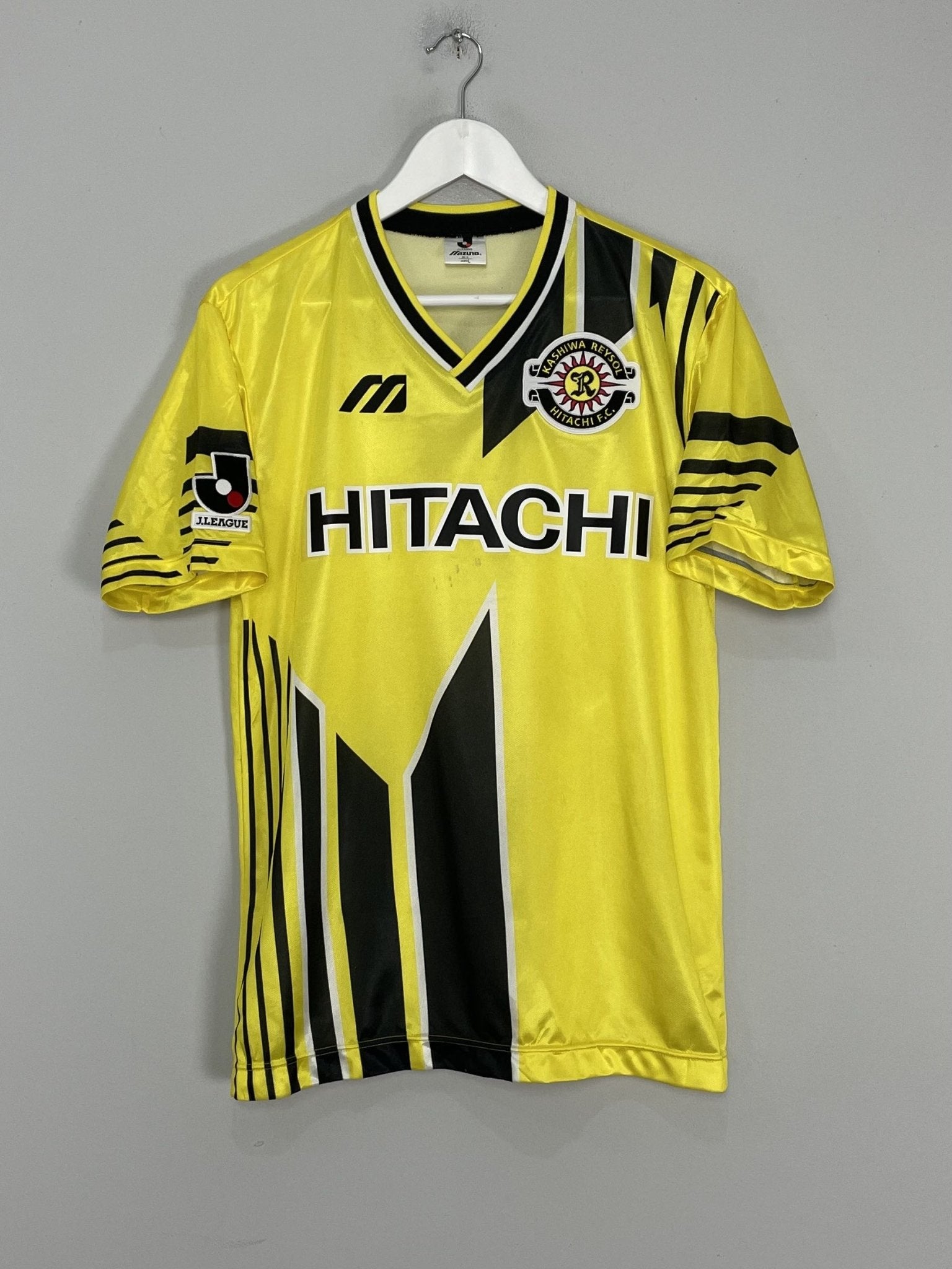 Shop 1994/95 KASHIWA REYSOL HOME SHIRT (M) MIZUNO, classic football shirts, vintage football shirts & retro soccer jerseys at Cult Kits