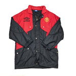Buy 1994/95 Manchester United Bench Coat (XL) Umbro ~ Free worldwide shipping ~ Authentic Vintage Football Shirts from Cult Kits
