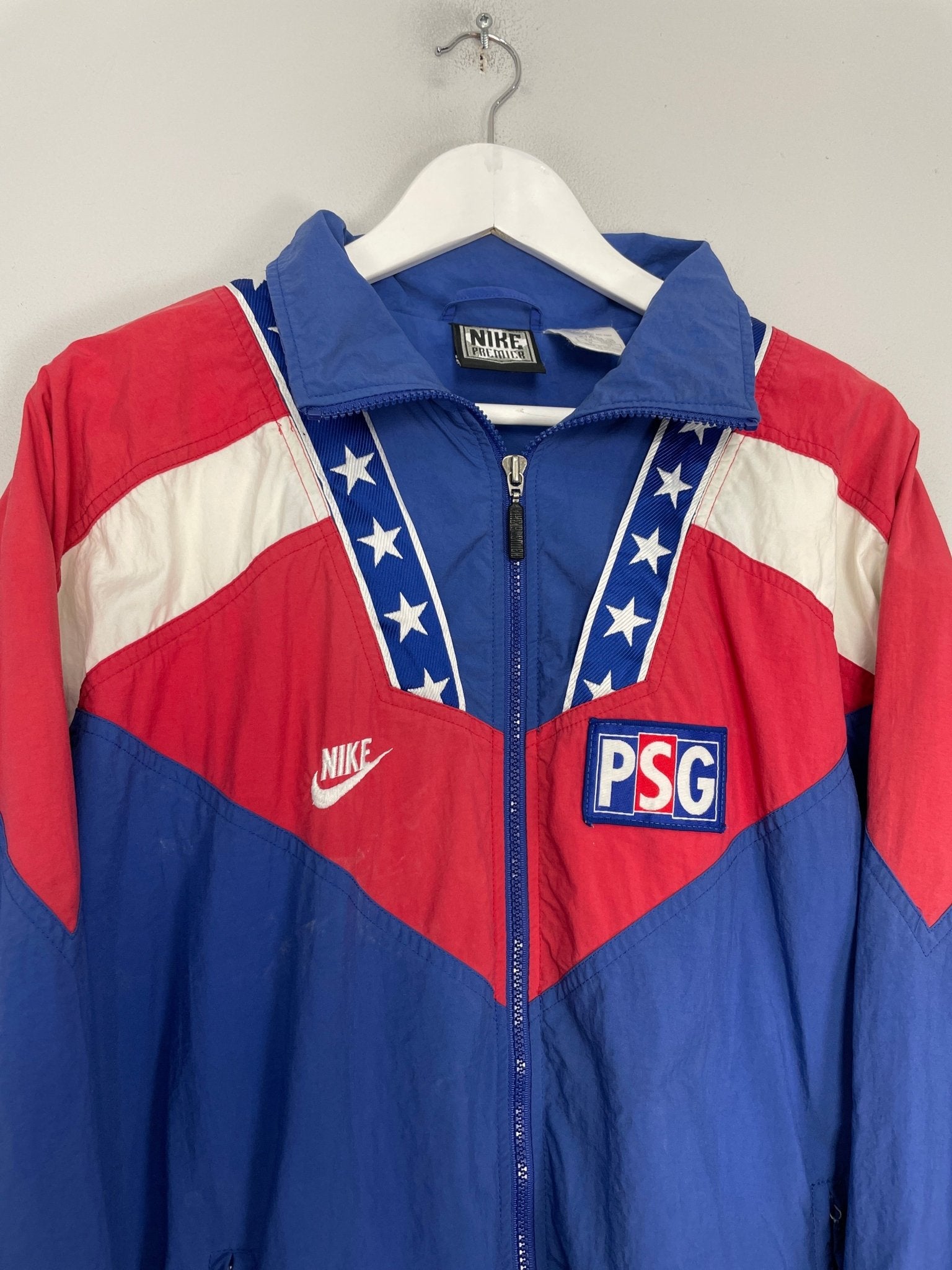 Shop 1994/95 PSG TRACK JACKET (M) NIKE, classic football shirts, vintage football shirts & retro soccer jerseys at Cult Kits