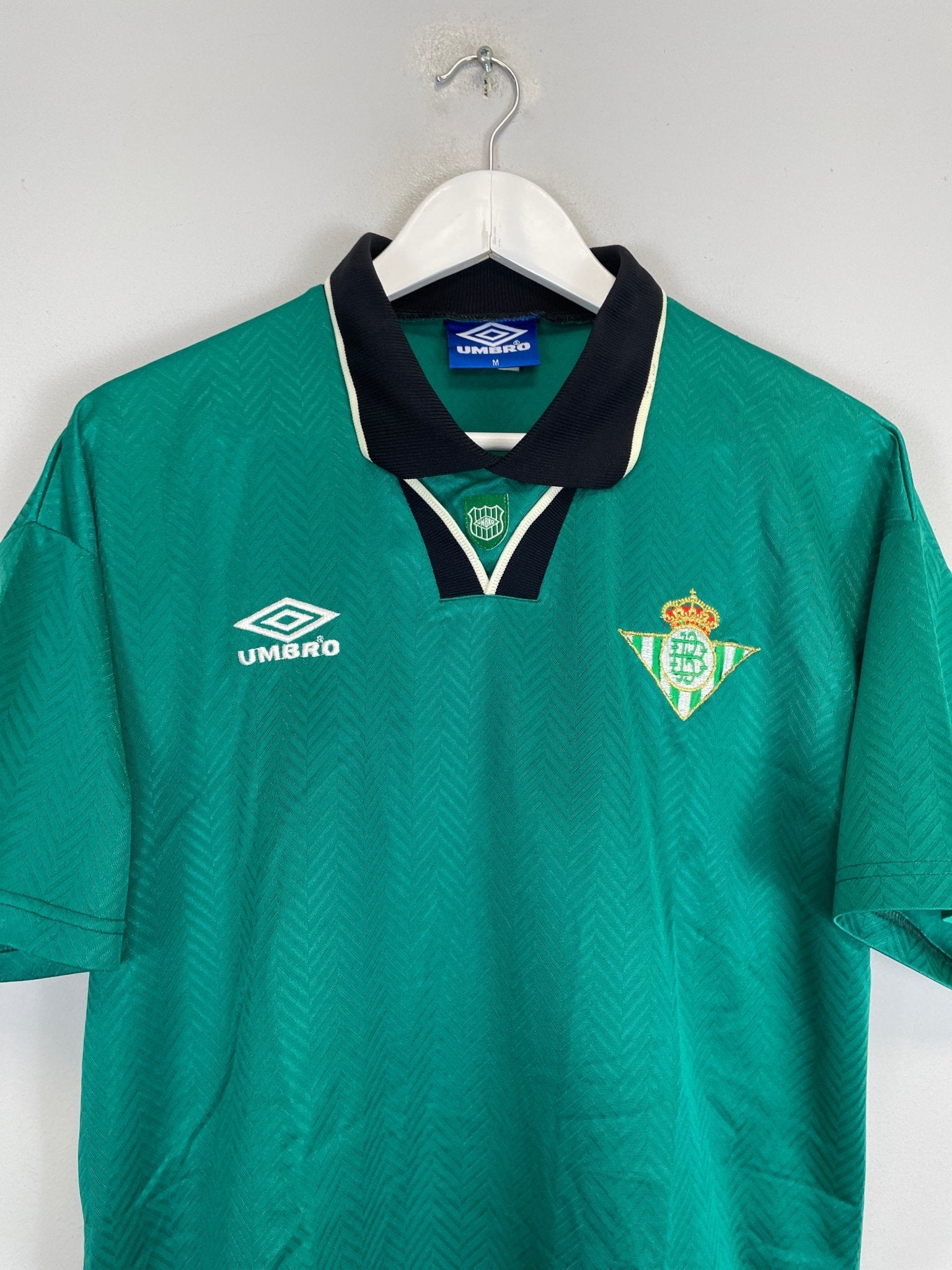 Shop 1994/95 REAL BETIS AWAY SHIRT (M) UMBRO, classic football shirts, vintage football shirts & retro soccer jerseys at Cult Kits