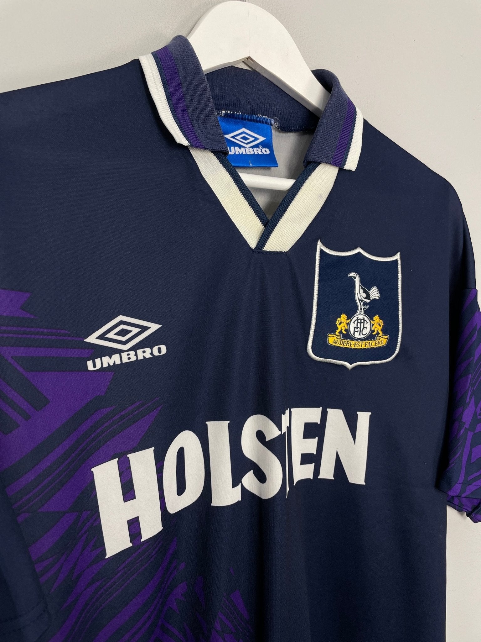 Shop 1994/95 TOTTENHAM AWAY SHIRT (L) UMBRO, classic football shirts, vintage football shirts & retro soccer jerseys at Cult Kits