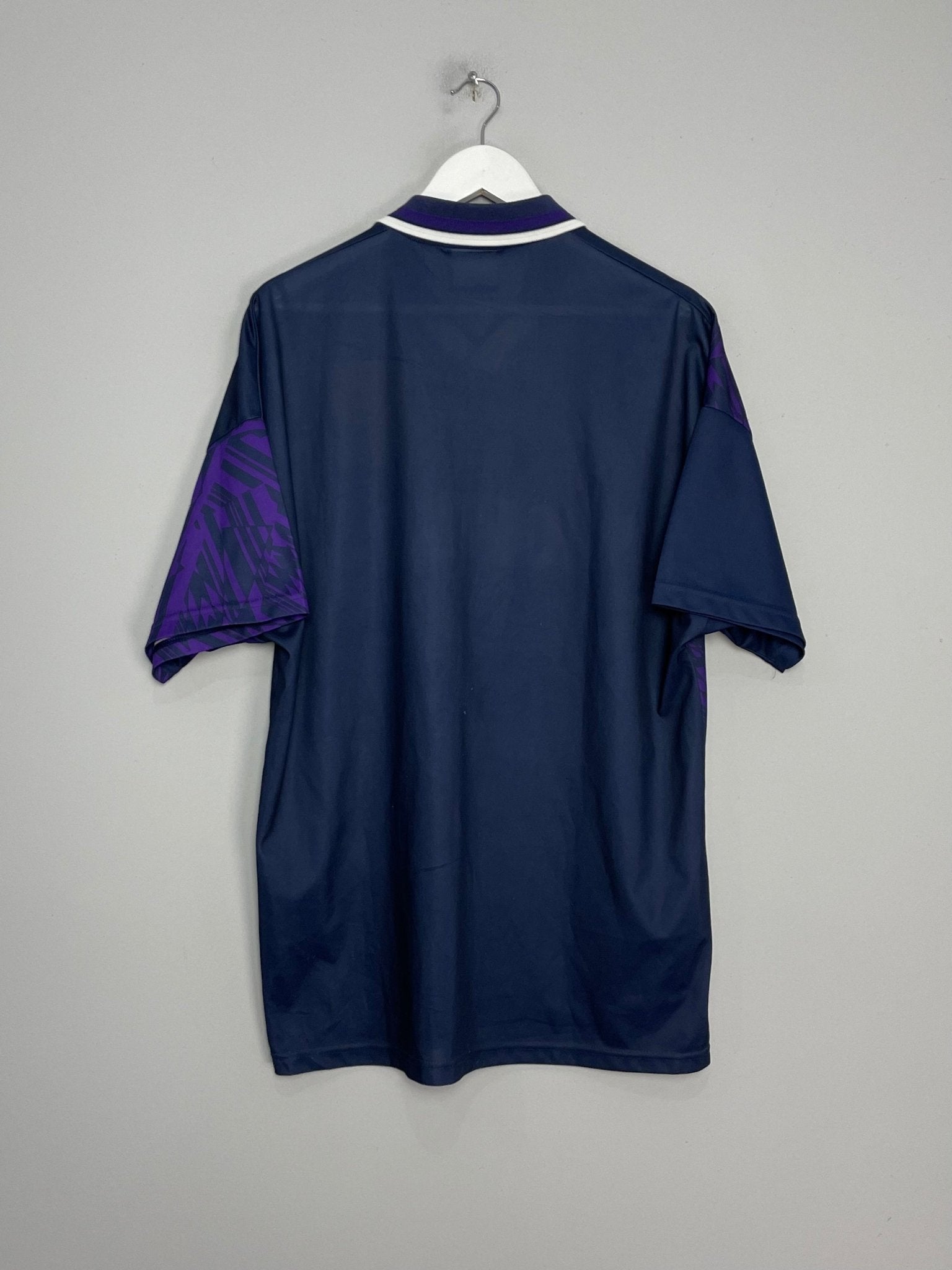 Shop 1994/95 TOTTENHAM AWAY SHIRT (XL) UMBRO, classic football shirts, vintage football shirts & retro soccer jerseys at Cult Kits
