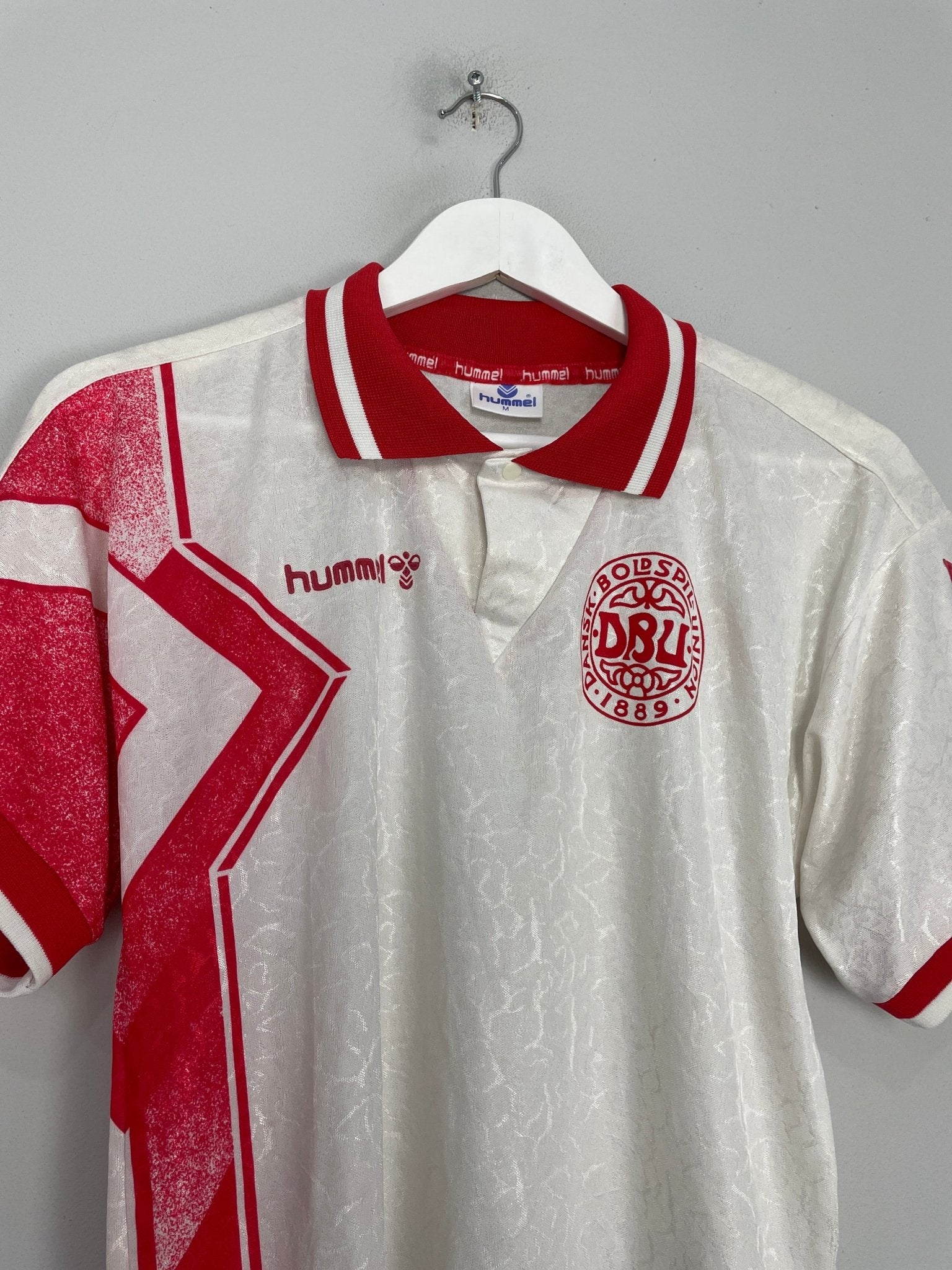 Shop 1994/96 DENMARK AWAY SHIRT (M) HUMMEL, classic football shirts, vintage football shirts & retro soccer jerseys at Cult Kits