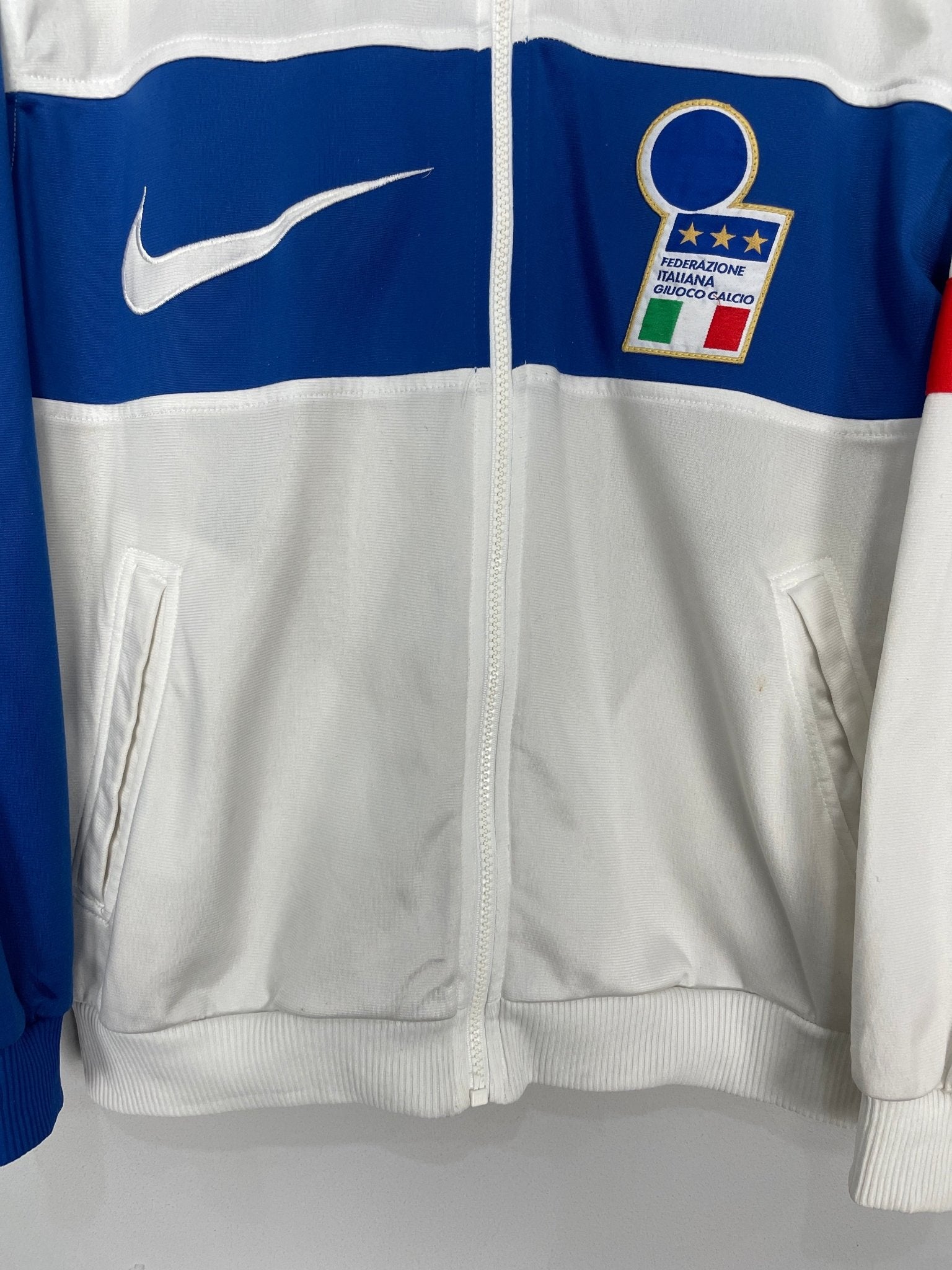 Shop 1994/96 ITALY TRACK JACKET (XL) NIKE, classic football shirts, vintage football shirts & retro soccer jerseys at Cult Kits