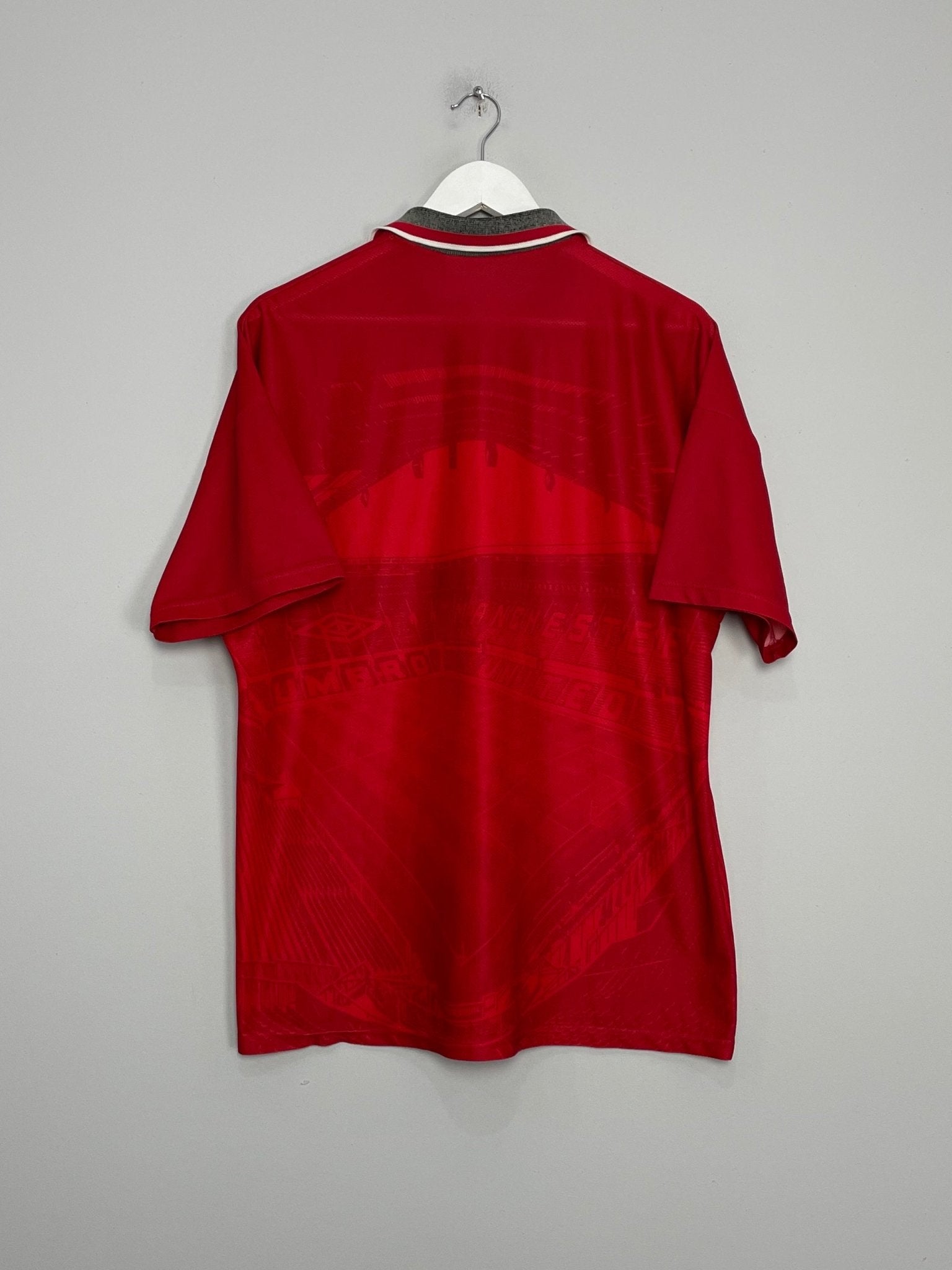 Shop 1994/96 MANCHESTER UNITED HOME SHIRT (M) UMBRO, classic football shirts, vintage football shirts & retro soccer jerseys at Cult Kits