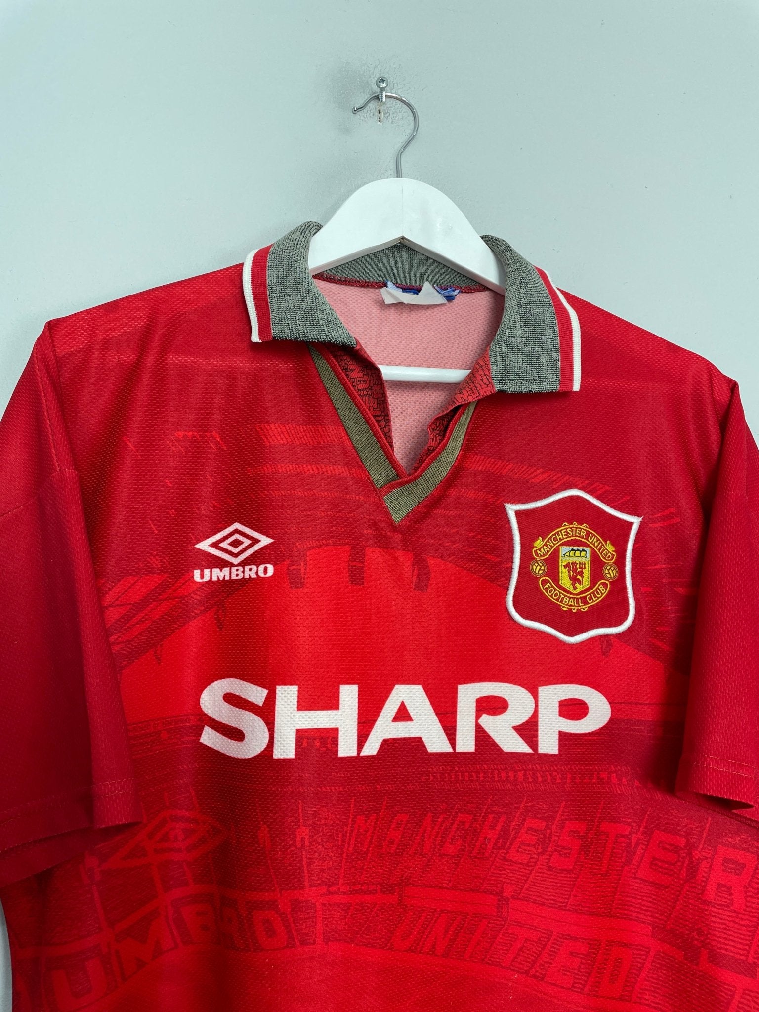 Shop 1994/96 MANCHESTER UNITED HOME SHIRT (M) UMBRO, classic football shirts, vintage football shirts & retro soccer jerseys at Cult Kits