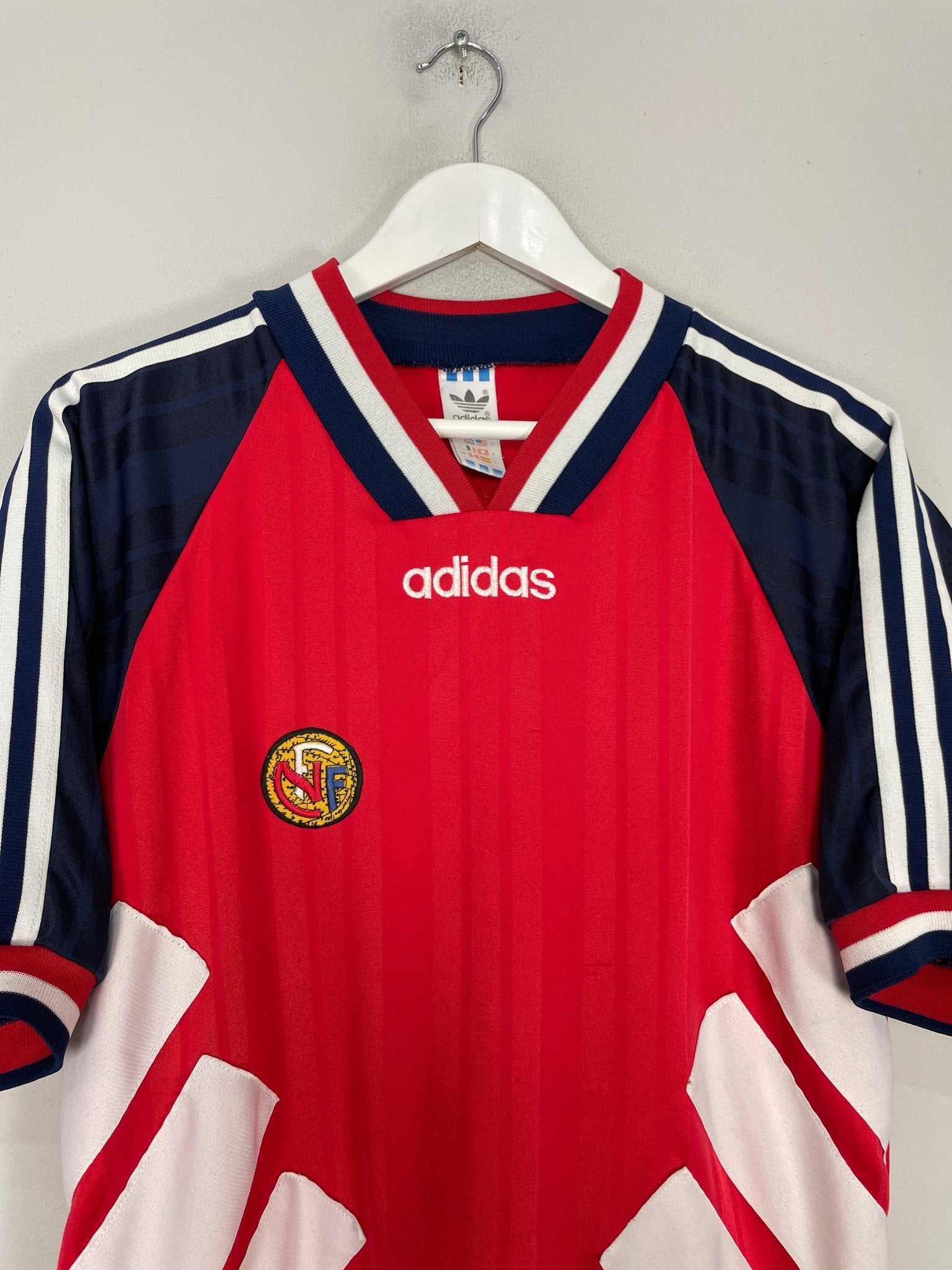 Shop 1994/96 NORWAY HOME SHIRT (L) ADIDAS, classic football shirts, vintage football shirts & retro soccer jerseys at Cult Kits