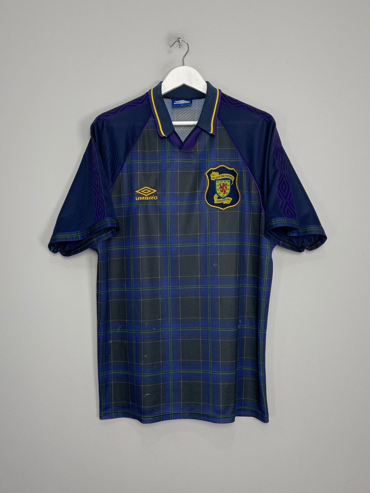 Shop 1994/96 SCOTLAND HOME SHIRT (XL) UMBRO, classic football shirts, vintage football shirts & retro soccer jerseys at Cult Kits