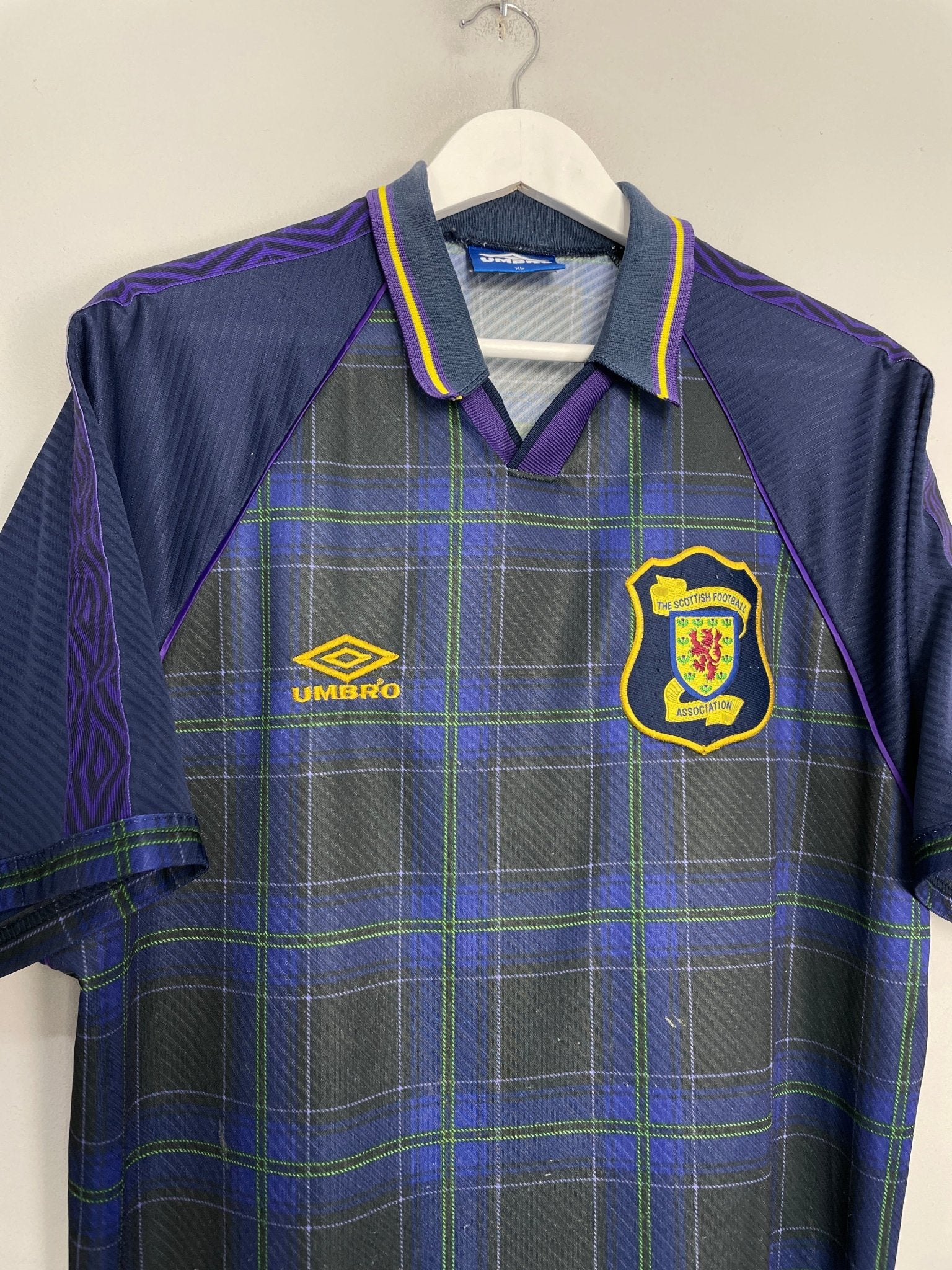 Shop 1994/96 SCOTLAND HOME SHIRT (XL) UMBRO, classic football shirts, vintage football shirts & retro soccer jerseys at Cult Kits