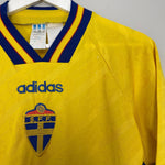 Shop 1994/96 SWEDEN HOME SHIRT (M) ADIDAS, classic football shirts, vintage football shirts & retro soccer jerseys at Cult Kits